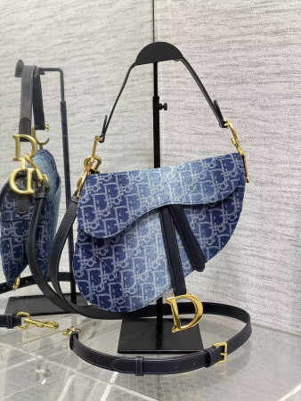 d*or saddle bag with strap  blue De*1m d*or oblique jacquard 25.5 x 20 x 6.5 cm