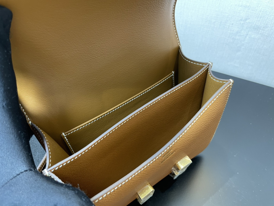 H**mes constance 24  epsom leather gold hardware 9.4"x5.9"x3"