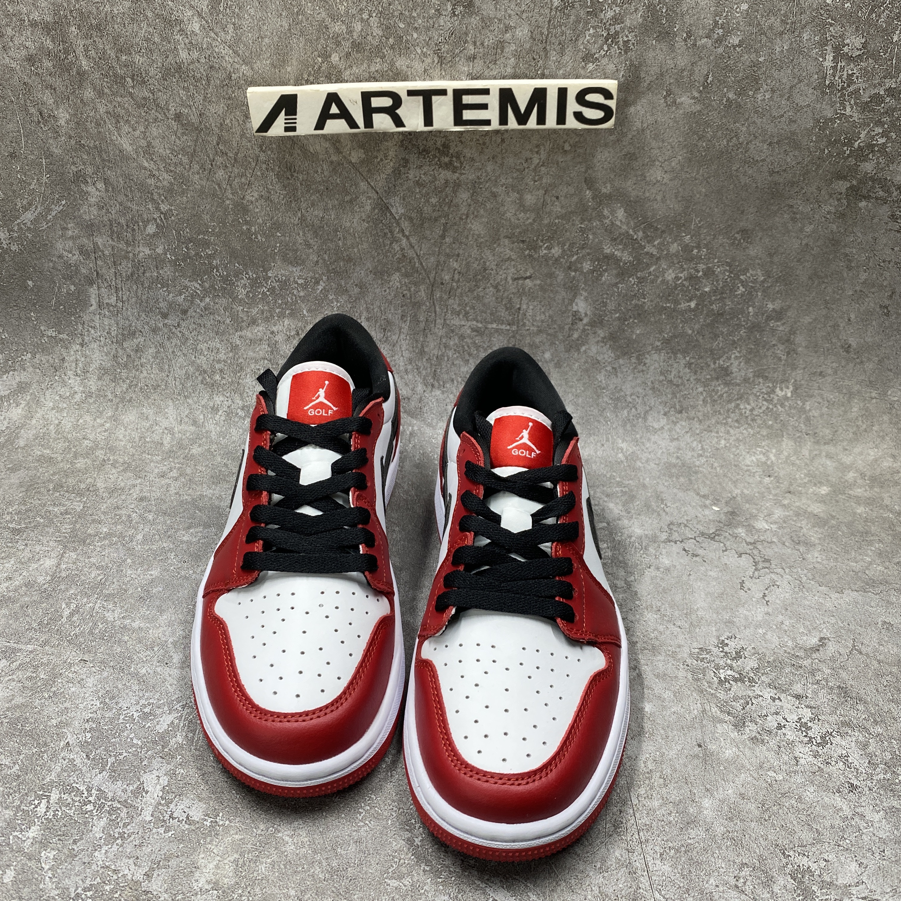 Jordan 1 Retro Low Golf