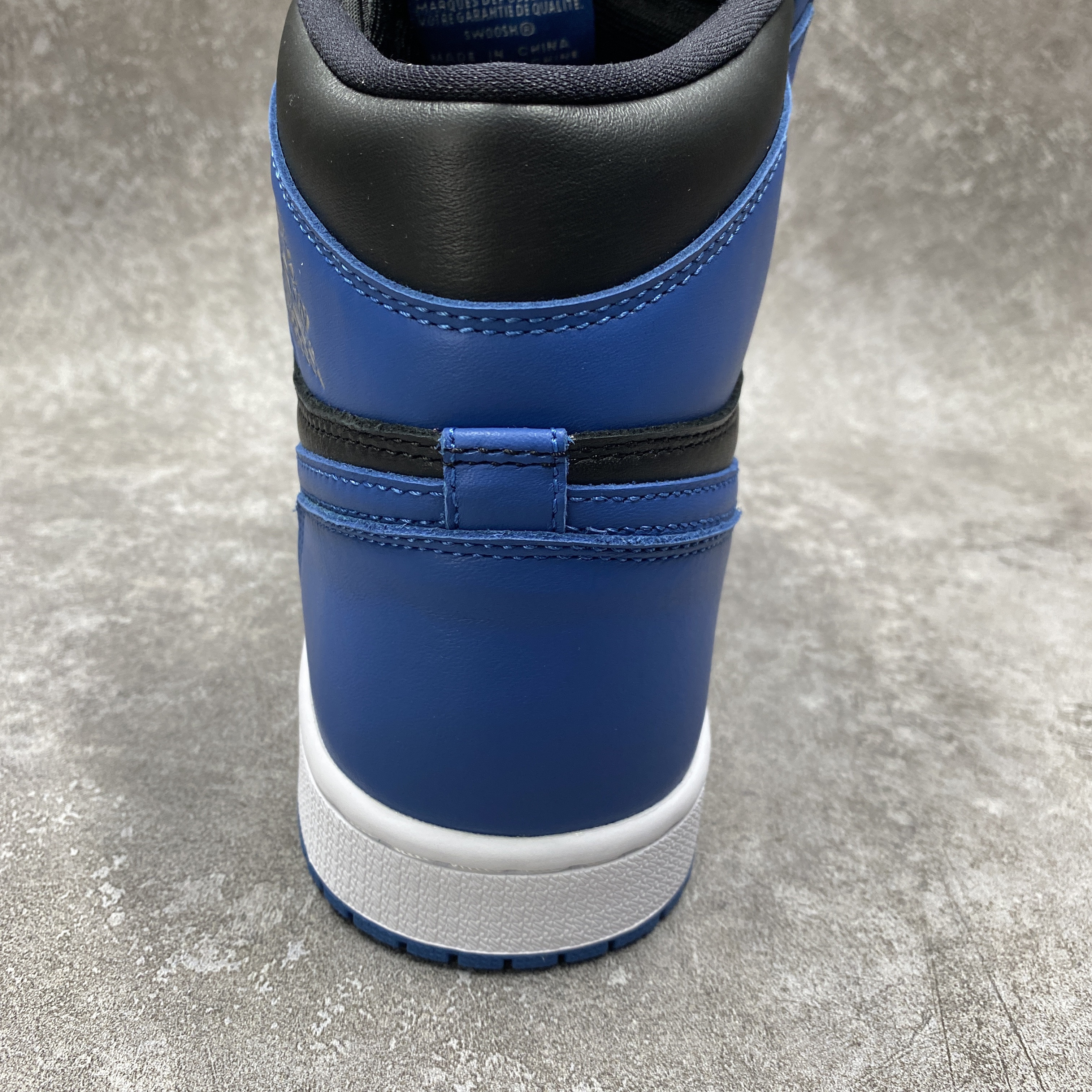 Air Jordan 1 Retro High OG Dark Marina Blue