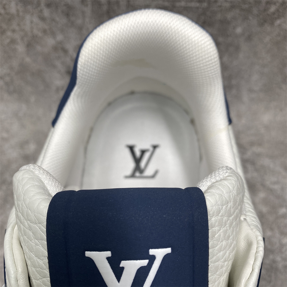 LV Trainer Blue