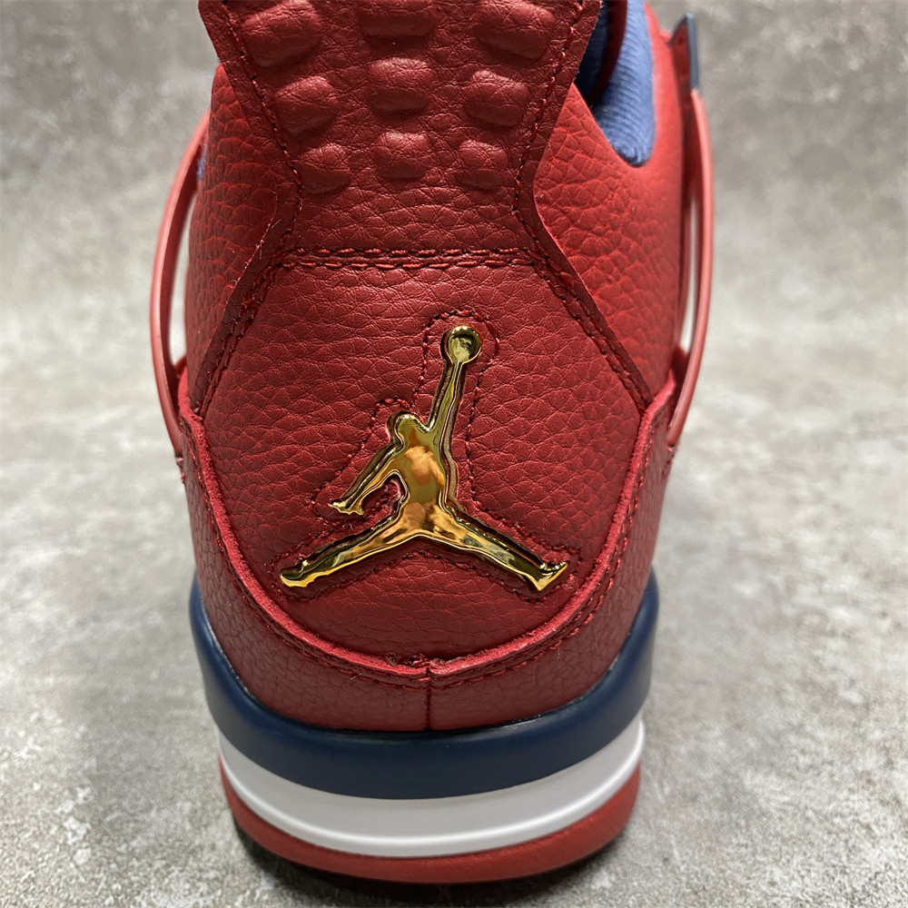 AIR JORDAN 4 RETRO 