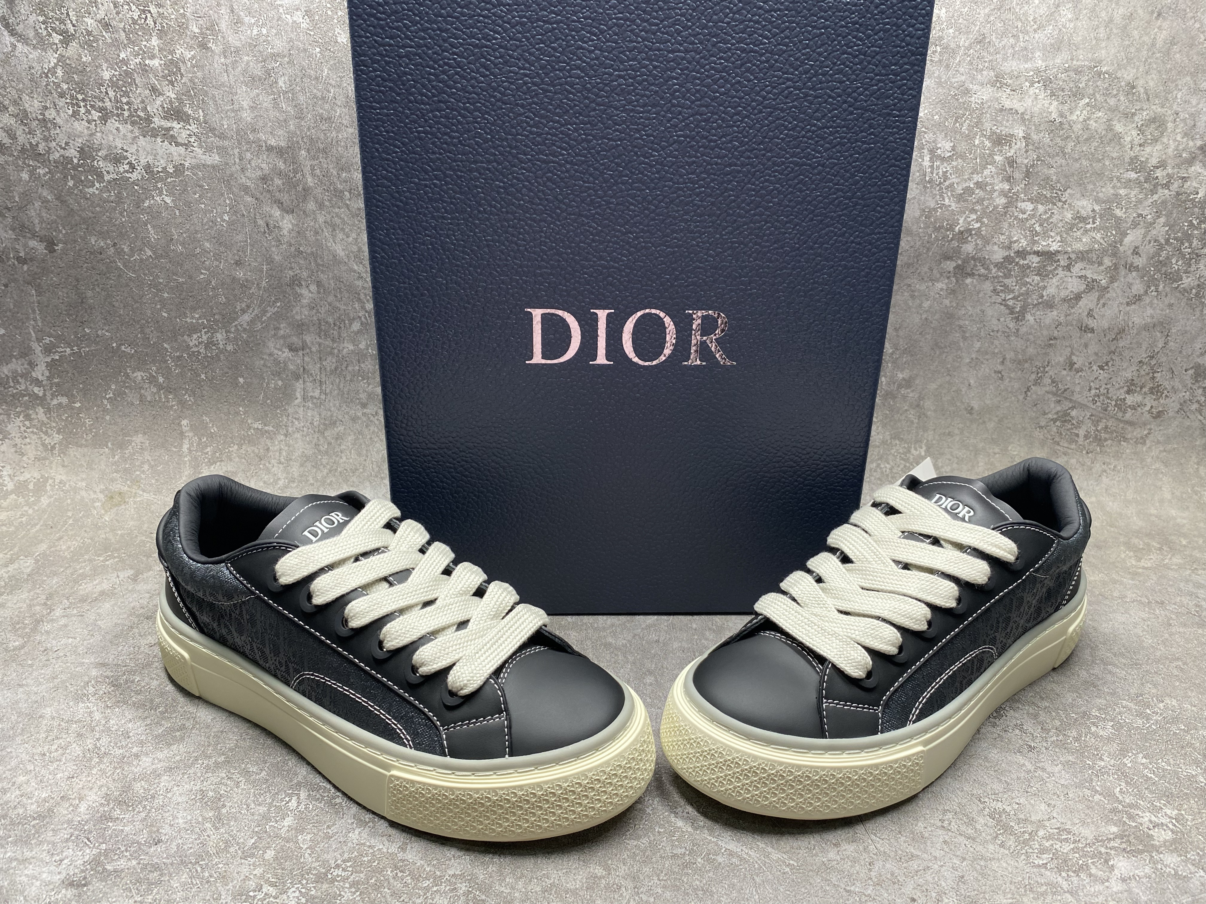 ua D*or b33 sneaker