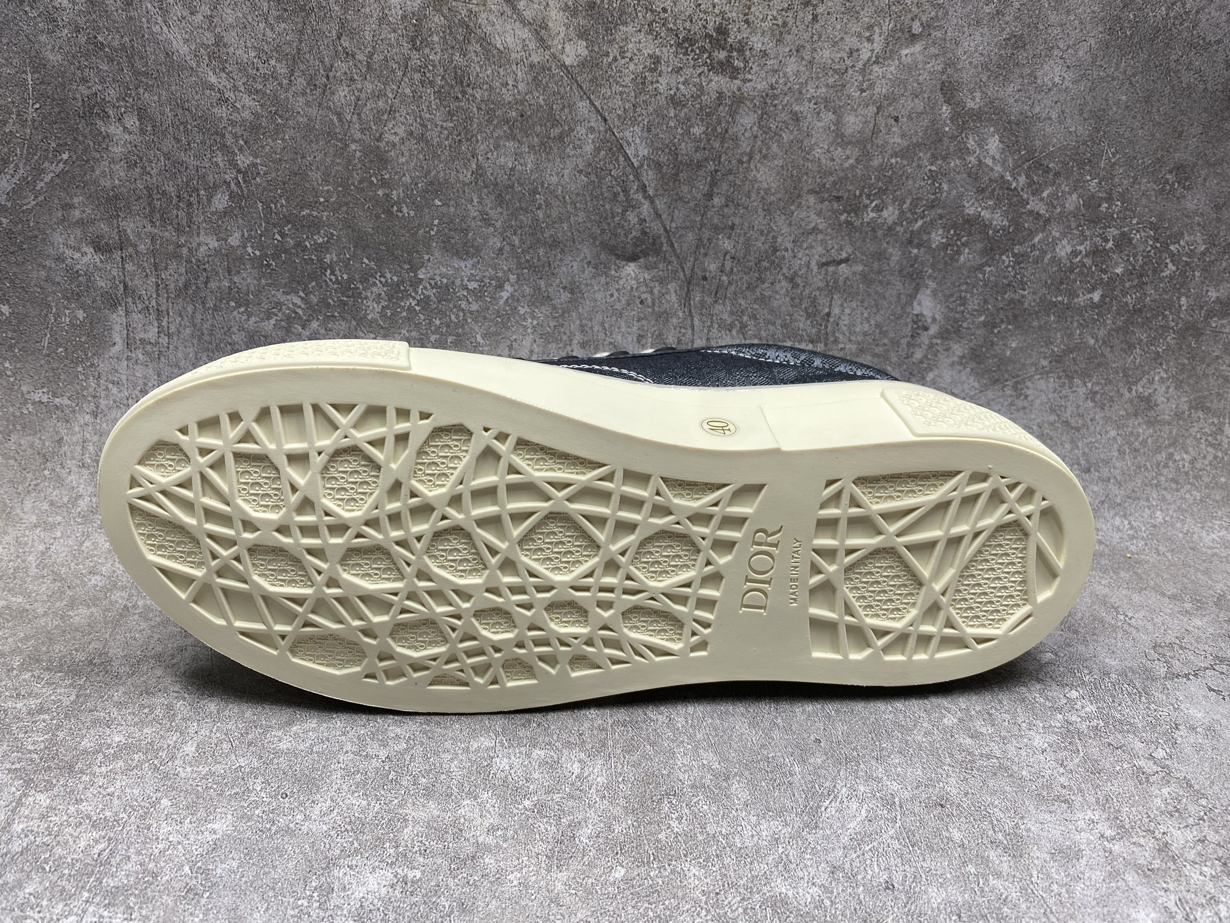 ua D*or b33 sneaker