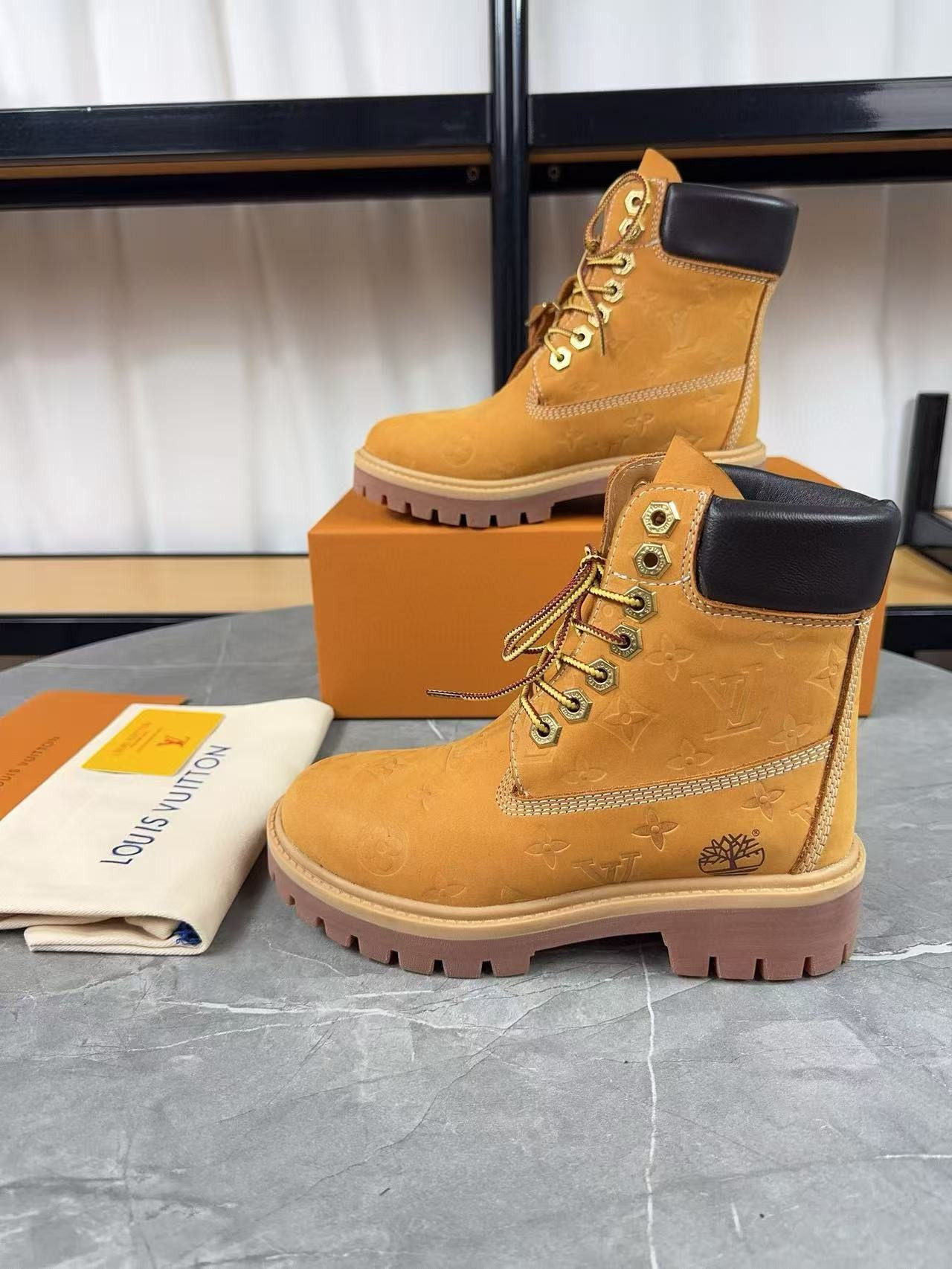 UA LV Boots