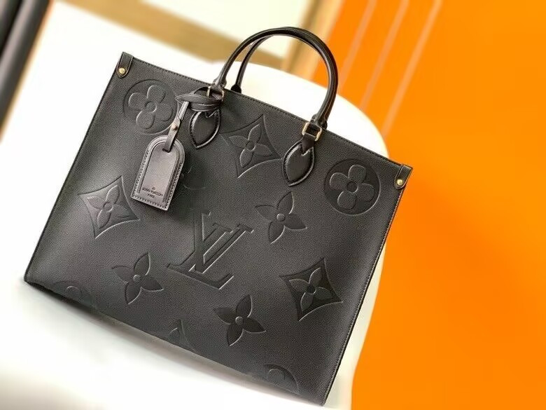 LV OnTheGo GM M44929 16.1 x 13.4 x 7.5inches