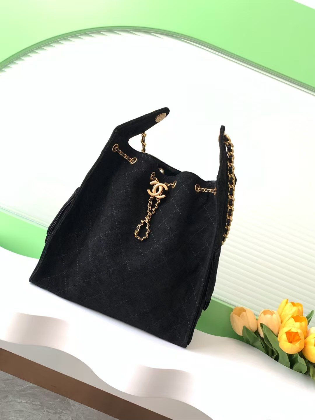 Ch*el 25c bucket bag 40x30x15cm