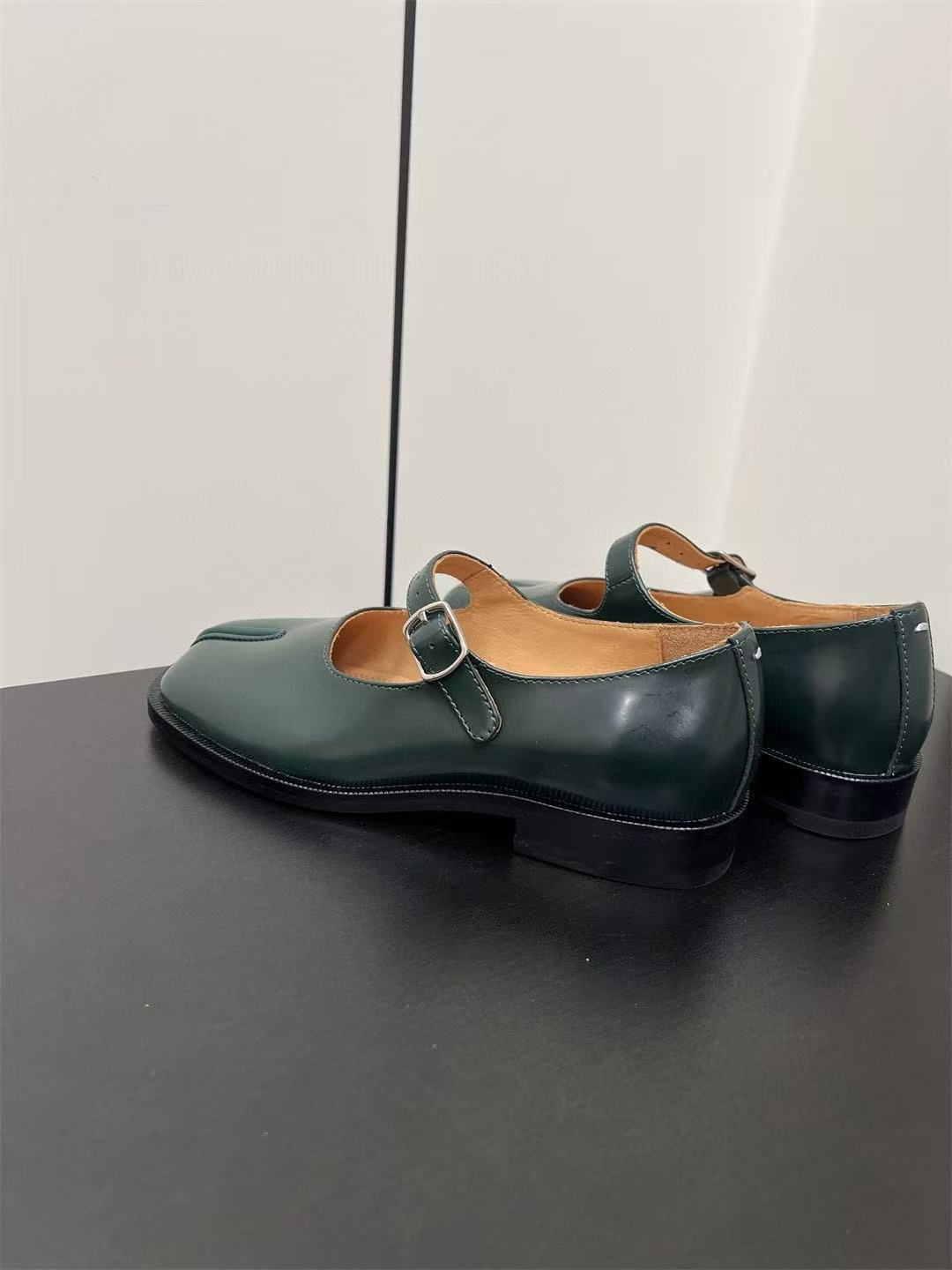 ua ma*s*n Ma*i*la mary jane shoes
