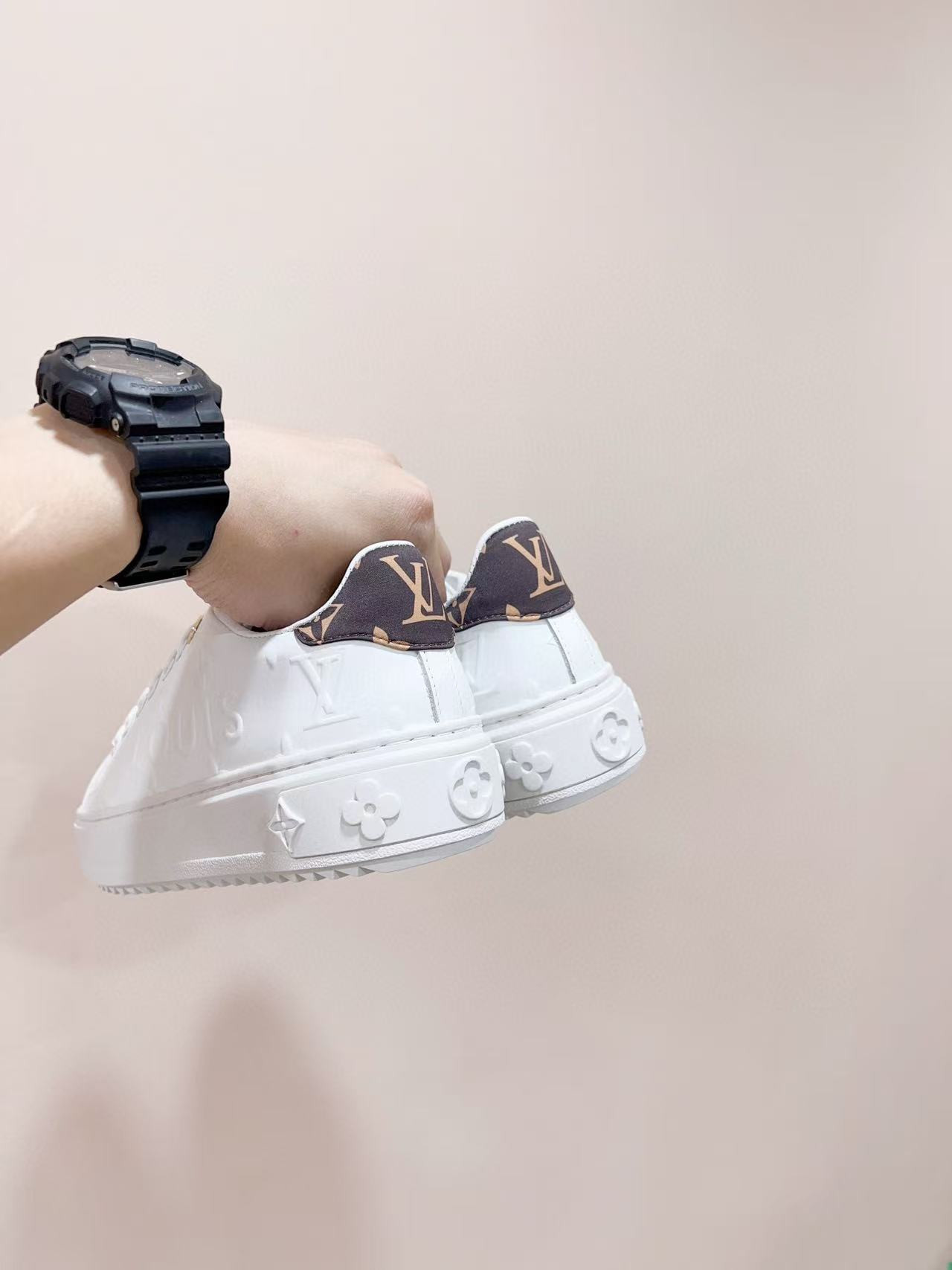 UA LV Time Out Sneaker