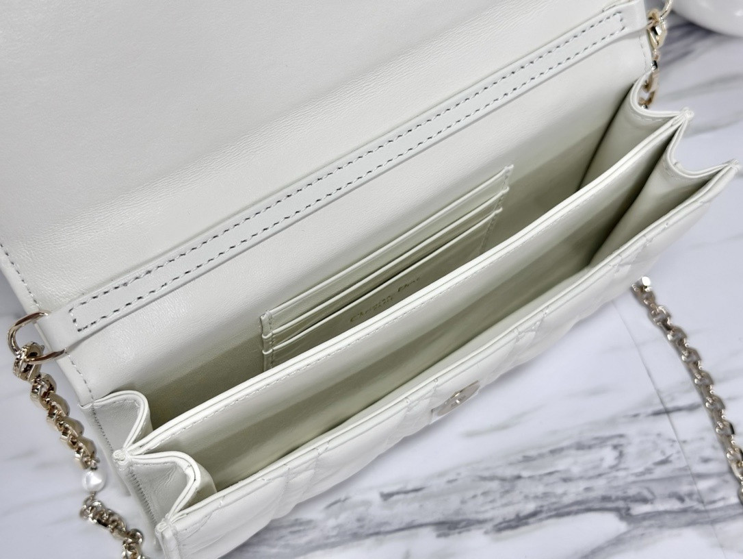 miss D*or mini bag latte cannage lambskin s0980onmj_m030 21 x 11.5 x 4.5 cm