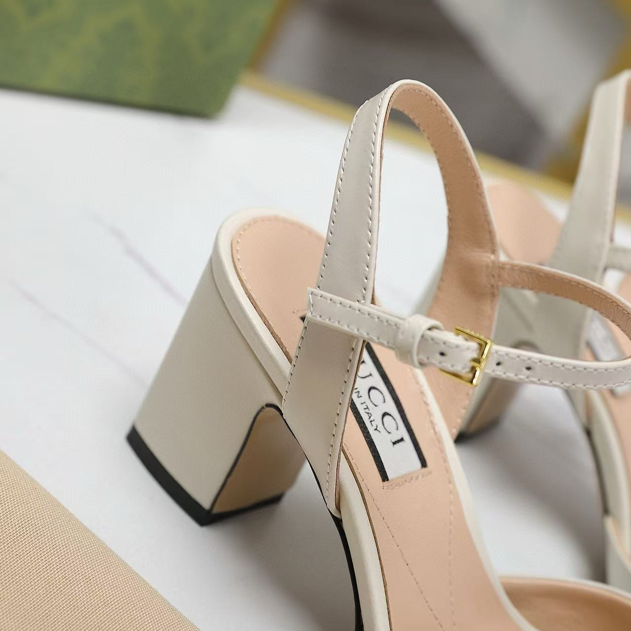 ua G*u*i heeled sandal(heel height 6.5cm)
