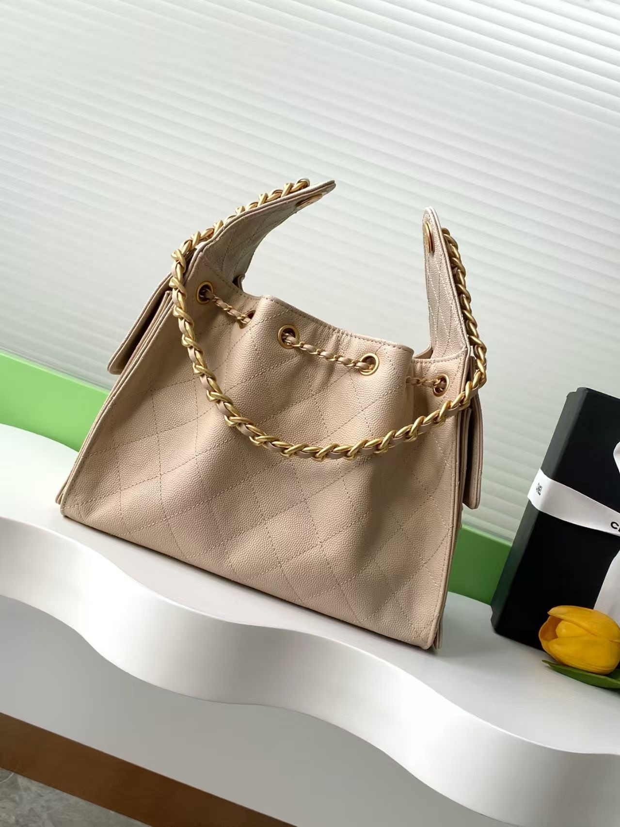 Ch*el 25c bucket bag 26x30x14cm
