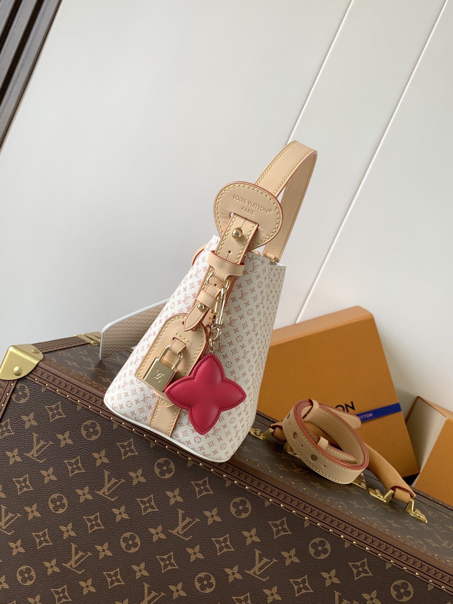 LV All In BB M15130 16x18x12cm