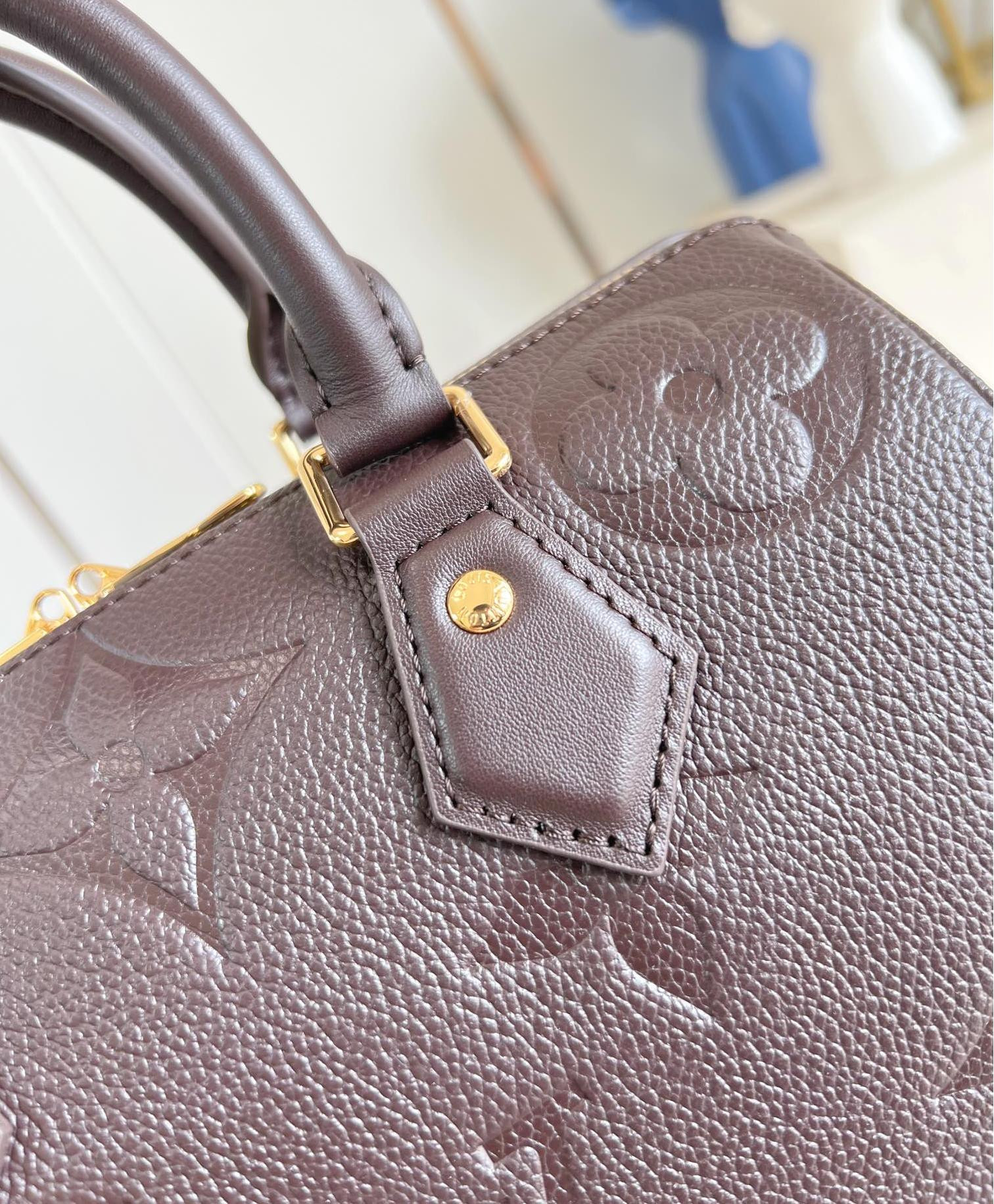 LV Speedy Bandoulière 25 M14043 25x19x15cm