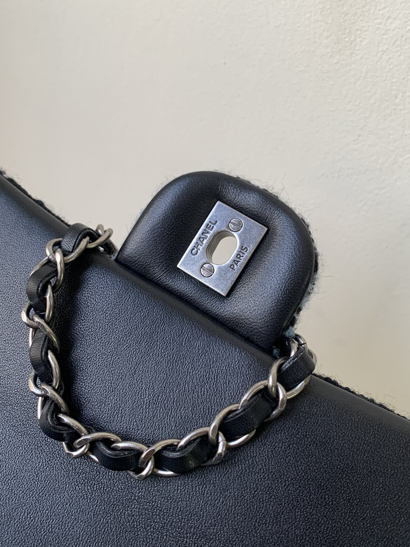 Ch*el classic flap bag 20cm