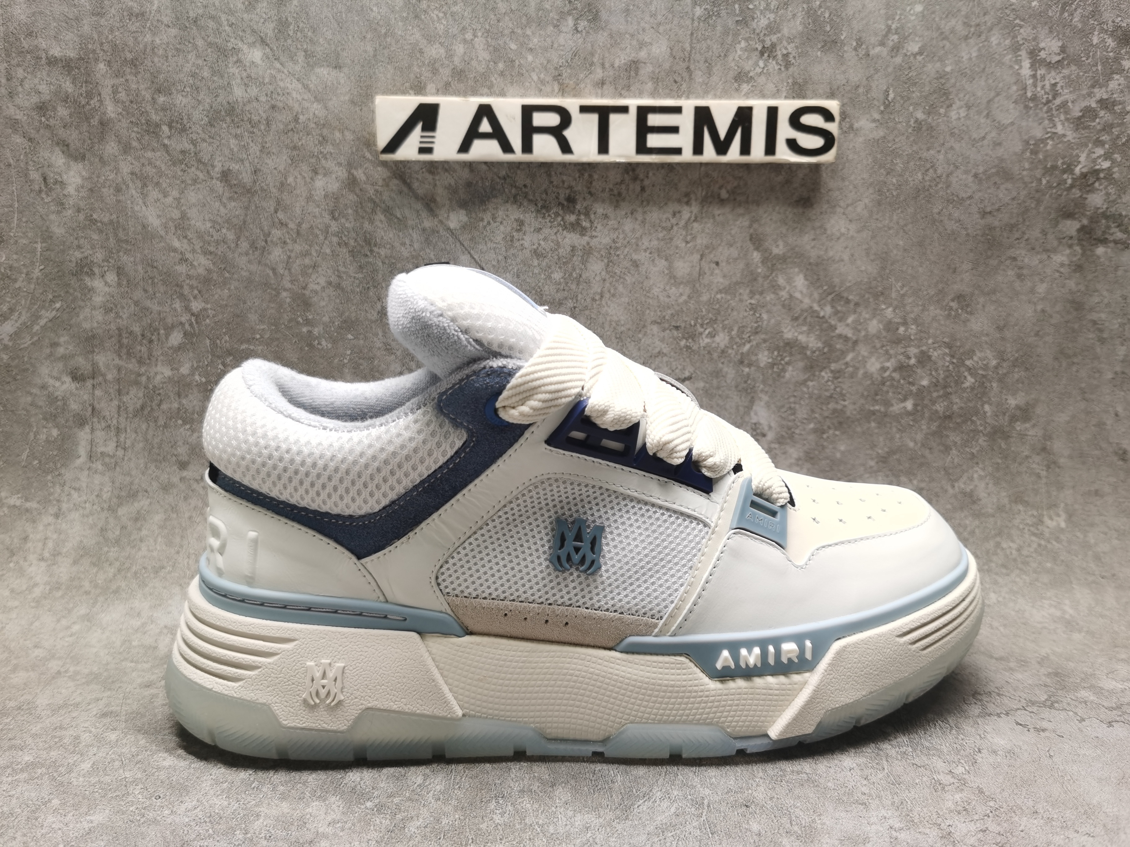 UA Amiri MA-1