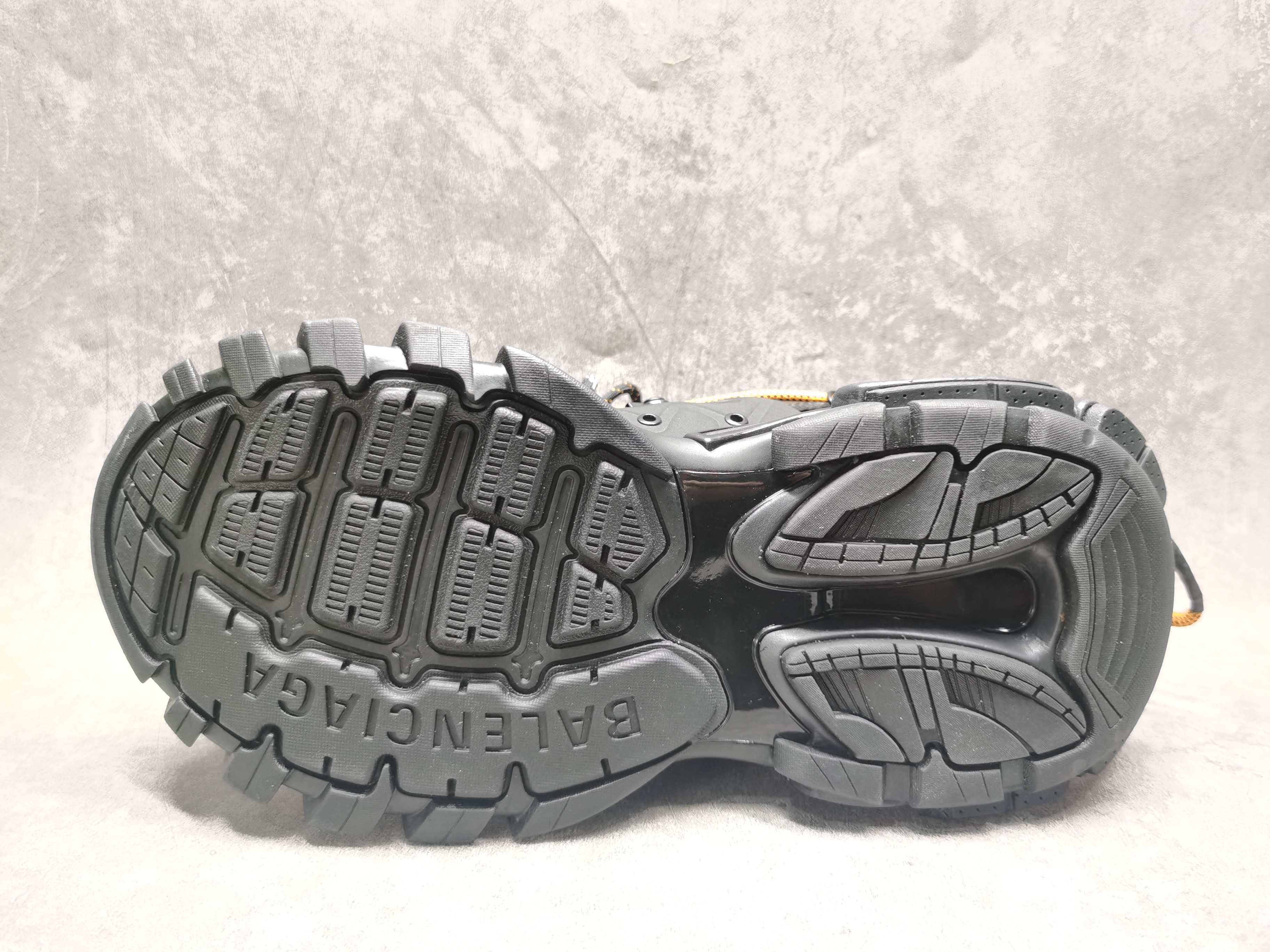 UA Balenciga Sneaker
