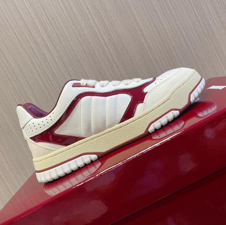 ua G*u*i re-web sneaker