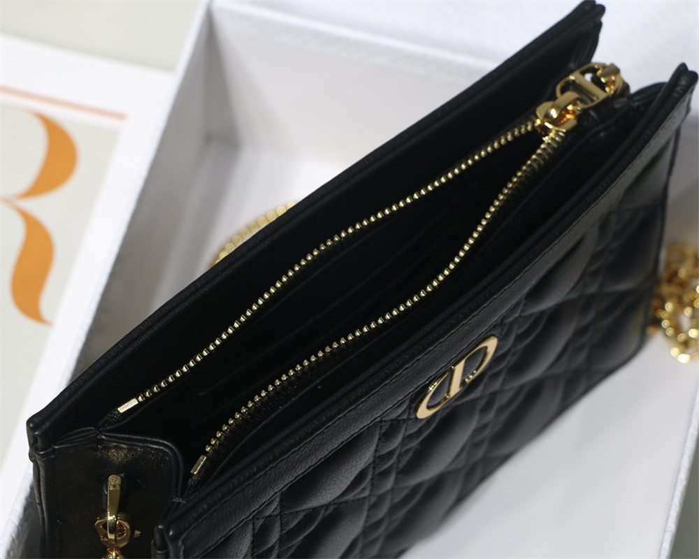 d*or caro zipped pouch with chain black S*pple cannage calfskin 19 x 14 x 4.5 cm