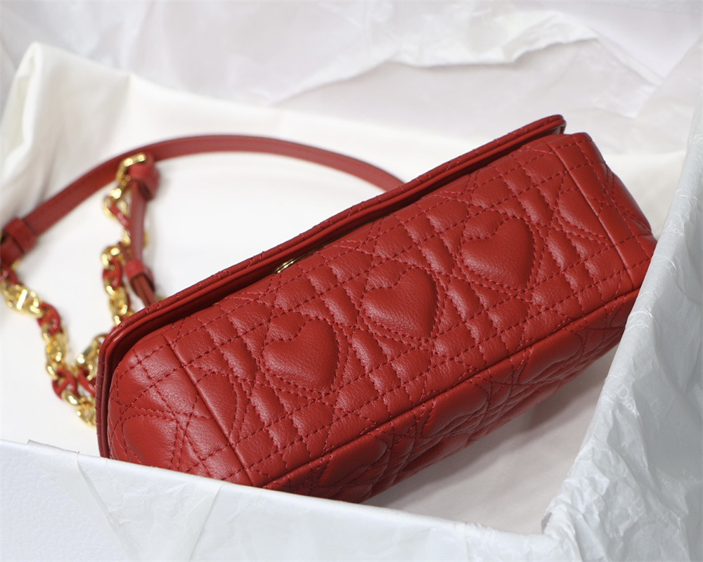 small D*or caro bag amour red 20 x 12 x 7 cm