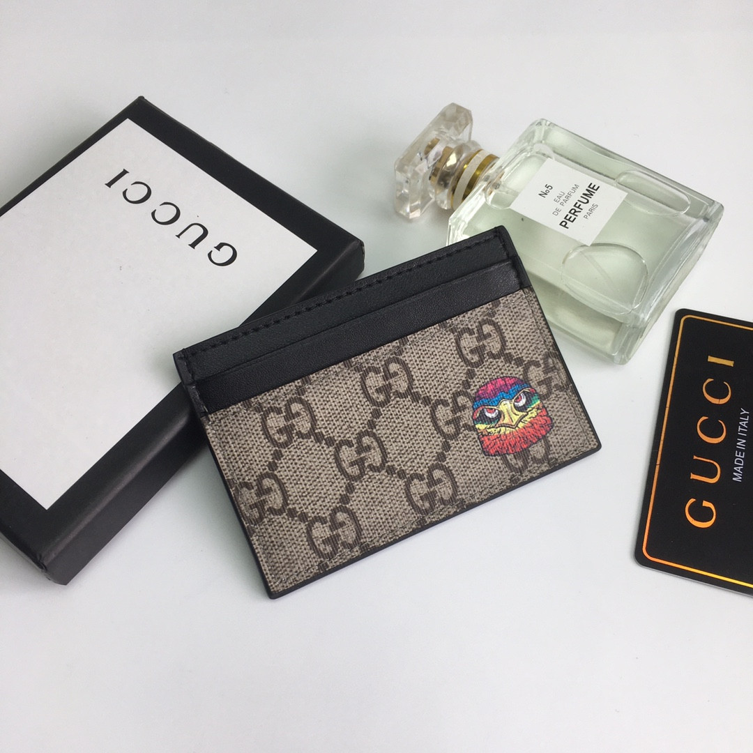 G*u*i gg  card case wallet