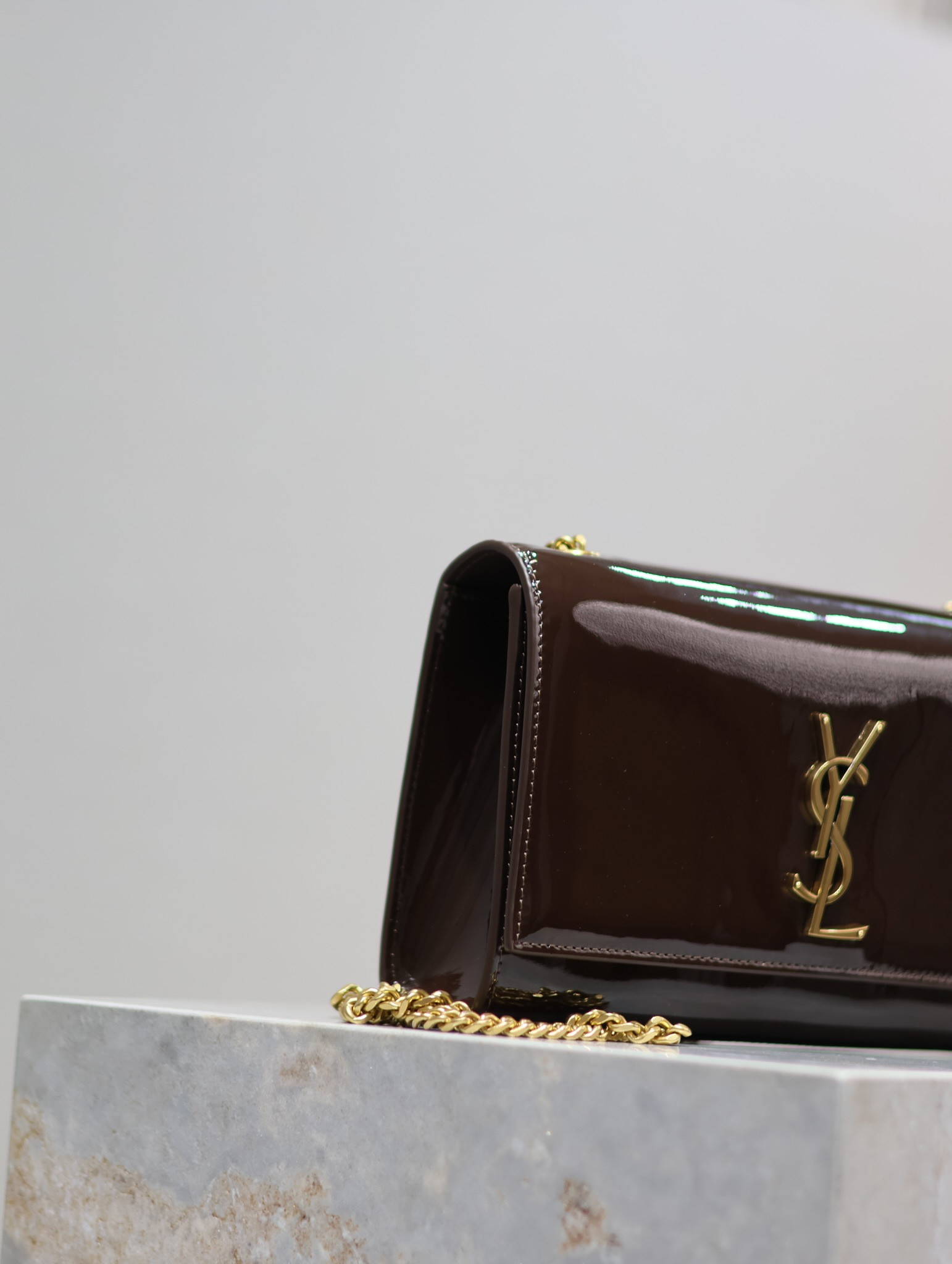 Y*L kate medium in shiny leather brown 9.4 x 5.7 x 2.1 inches