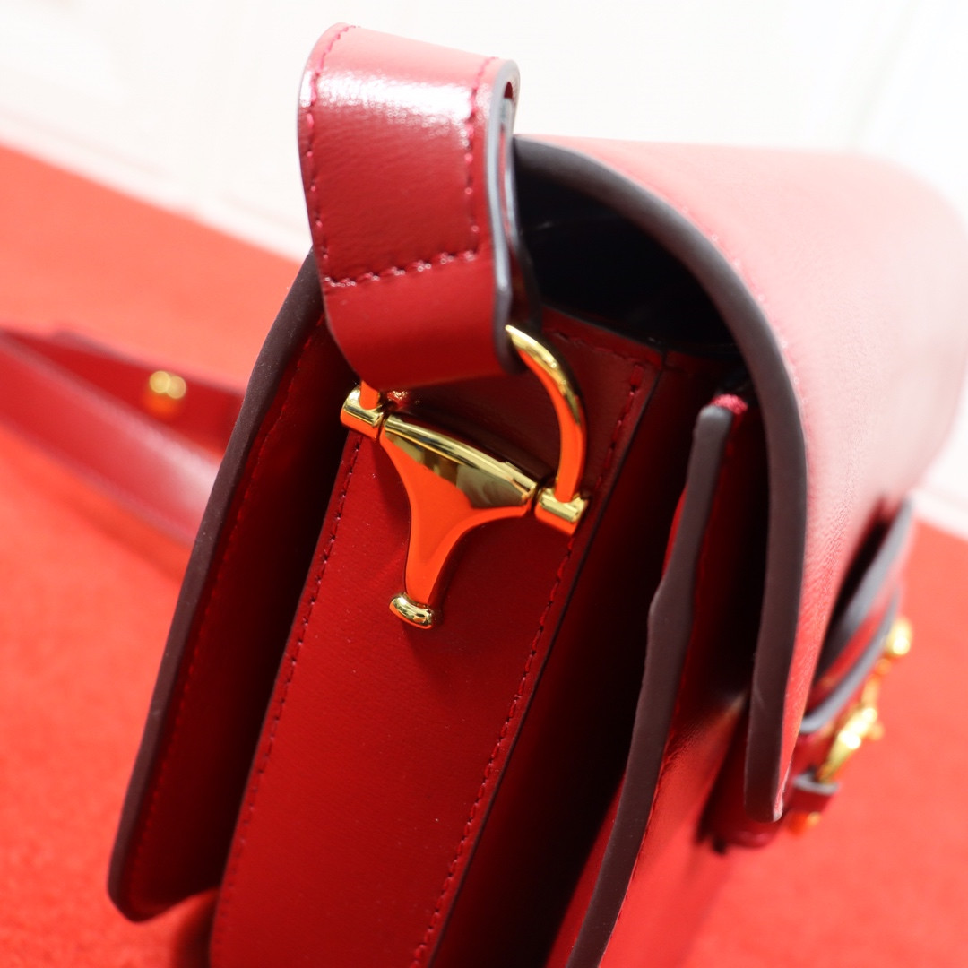 G*u*i horsebit 1955 shoulder bag red 9.8"w x 7"h x 3.1"d