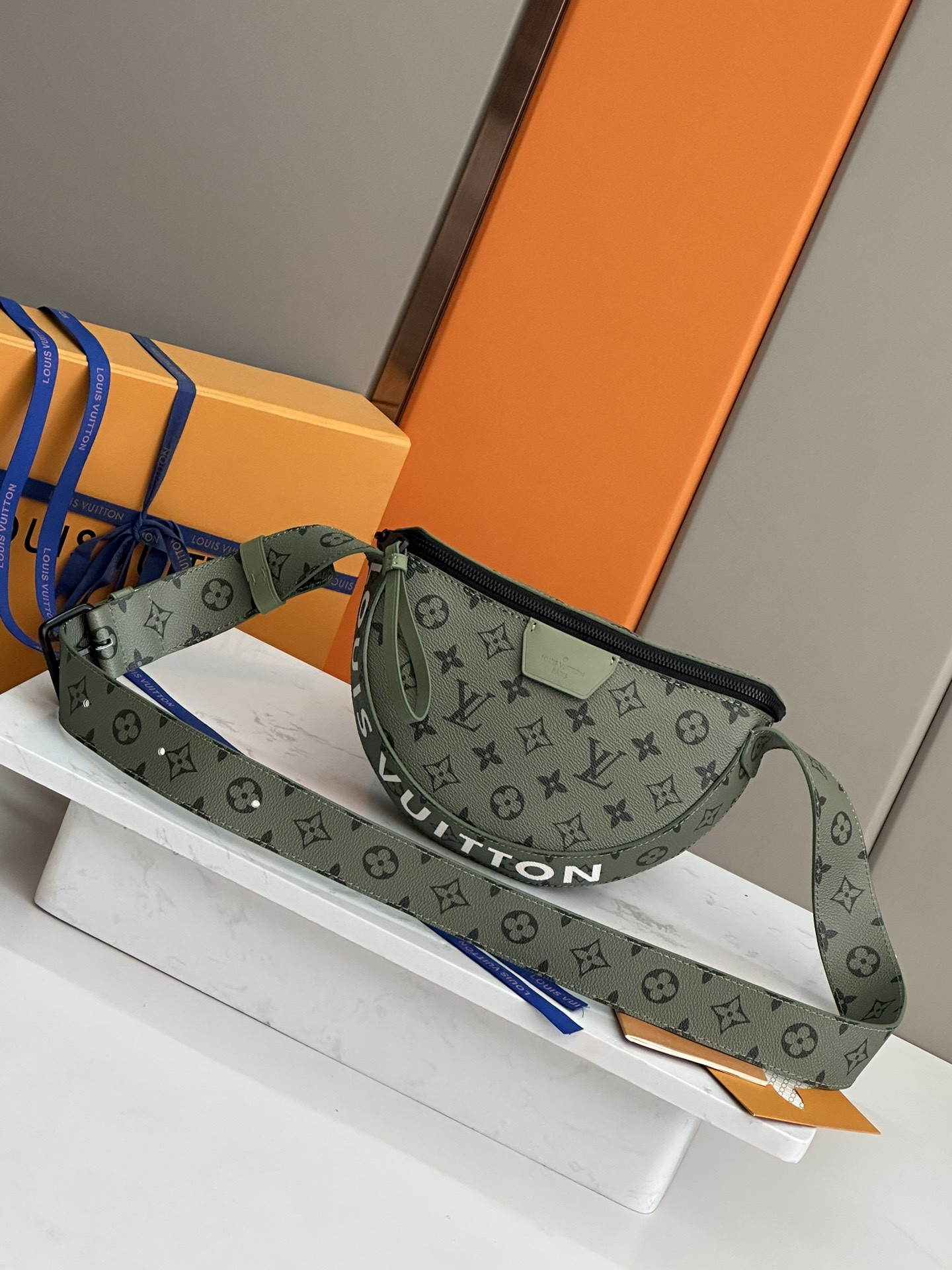LV M23838 Moon Crossbody 9.6 x 6.3 x 1.8 inches