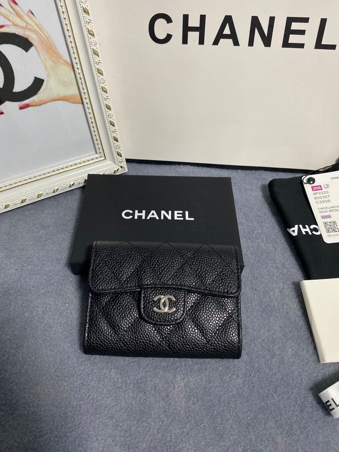 Ch*el flap wallet 12 x 8.5cm