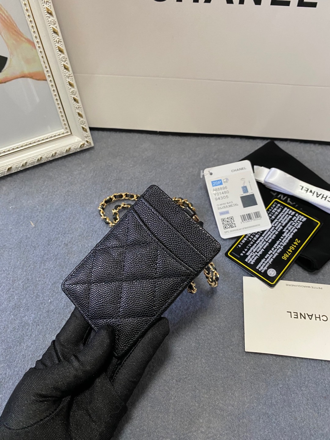 Ch*el card holder 10.5 x7 x  0.5cm