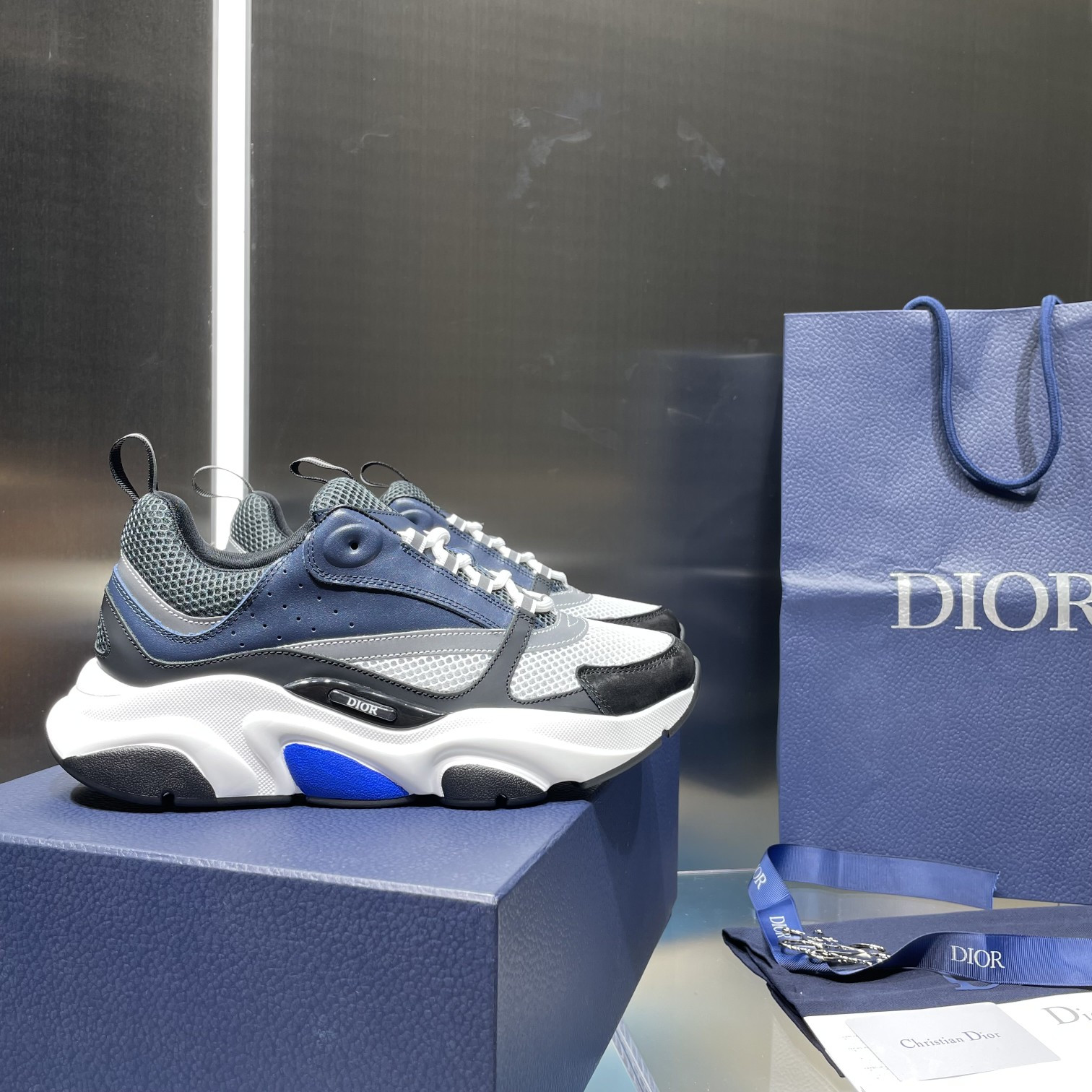ua D*or b22 sneaker