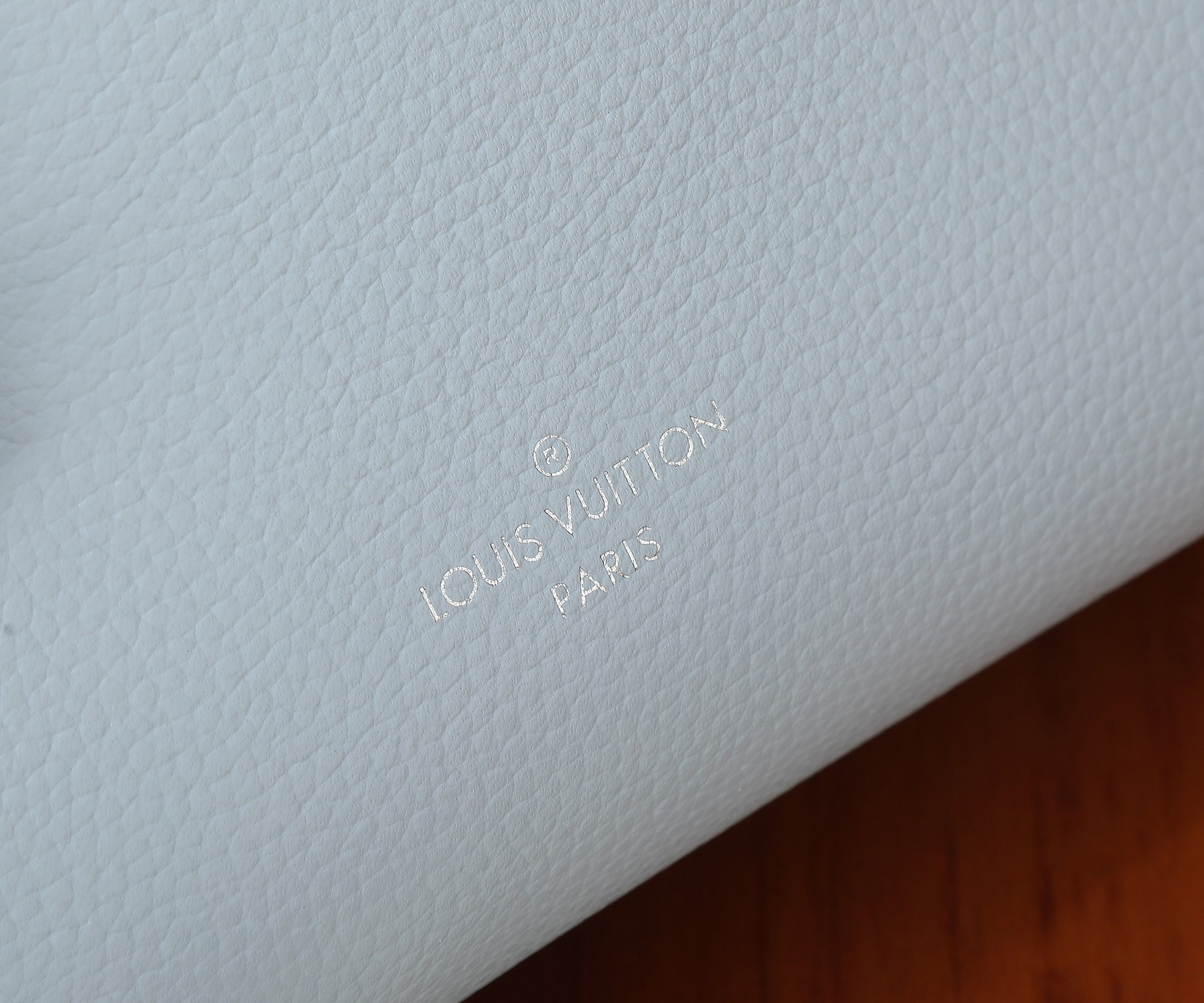 LV Side Trunk PM M25067   7.1 x 4.9 x 3.1 inches