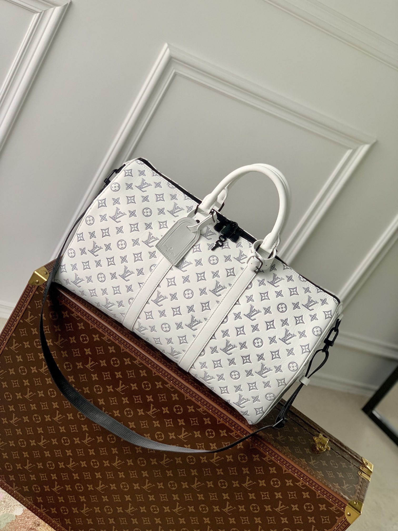 LV Keepall Bandoulière 50  M24954   19.7 x 11.4 x 9.1 inches