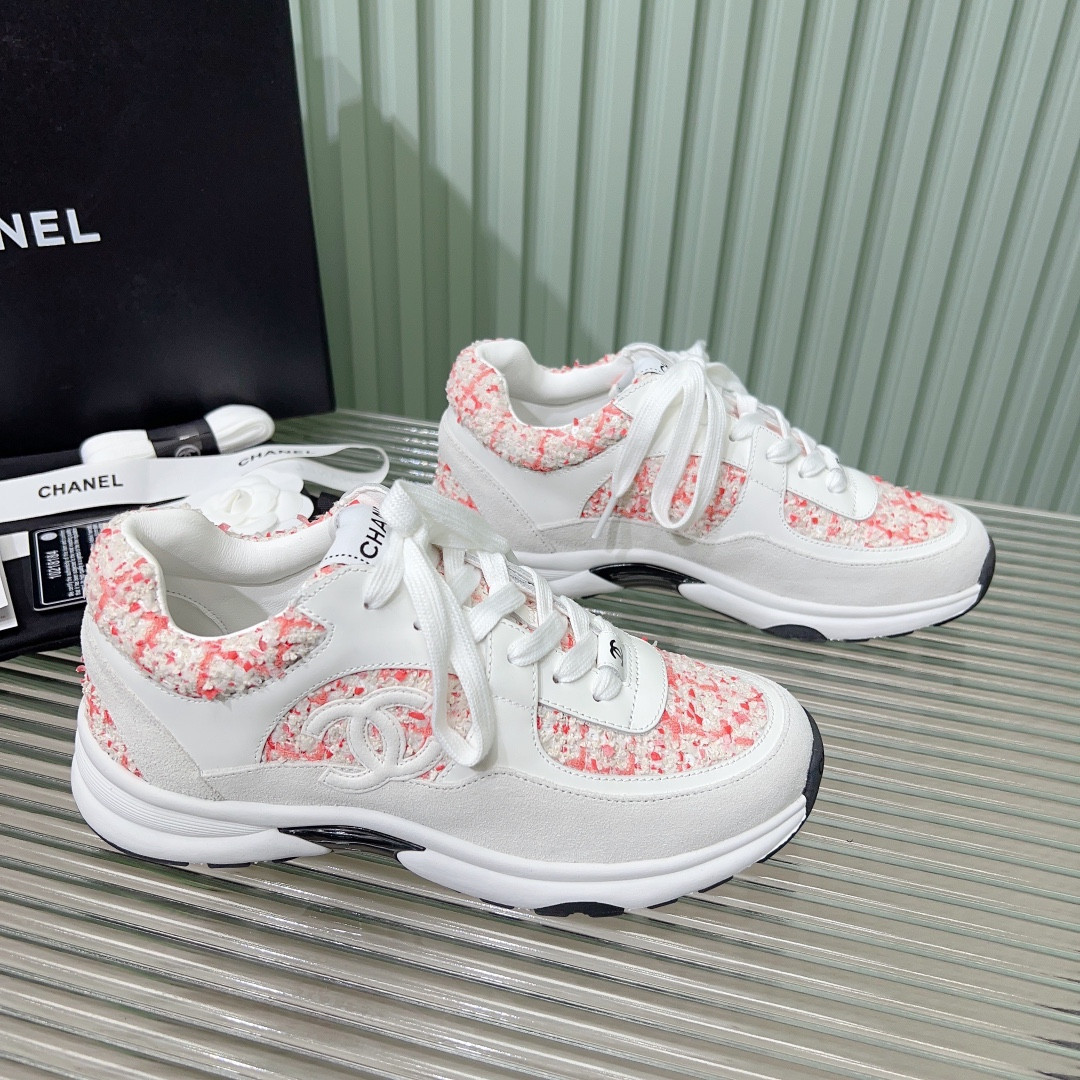 ua Ch*el sneakers tweed