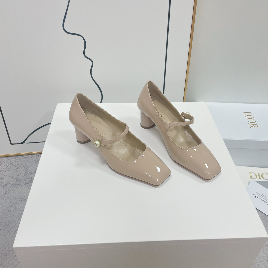 ua jolie D*or pump