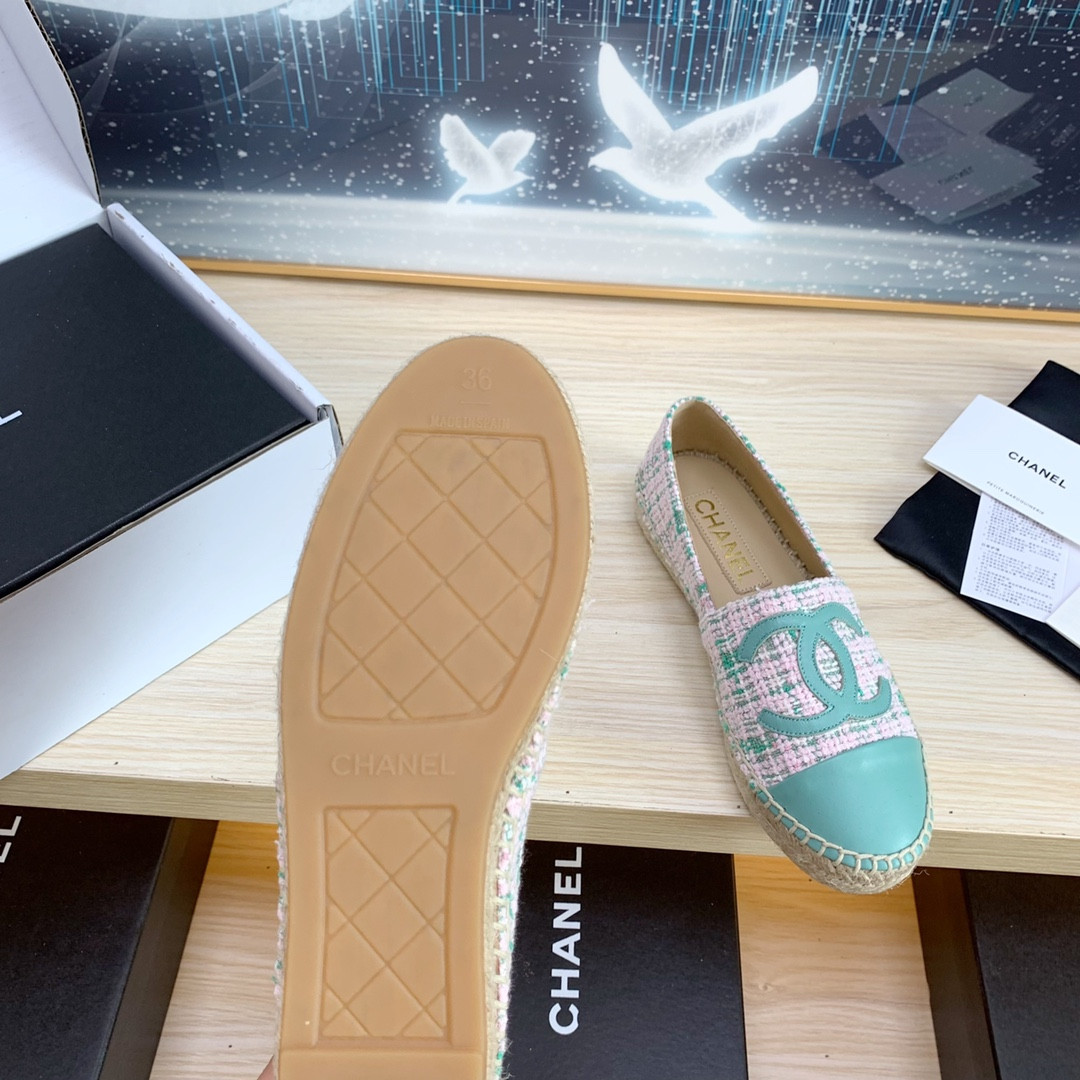 ua Ch*el espadrilles
