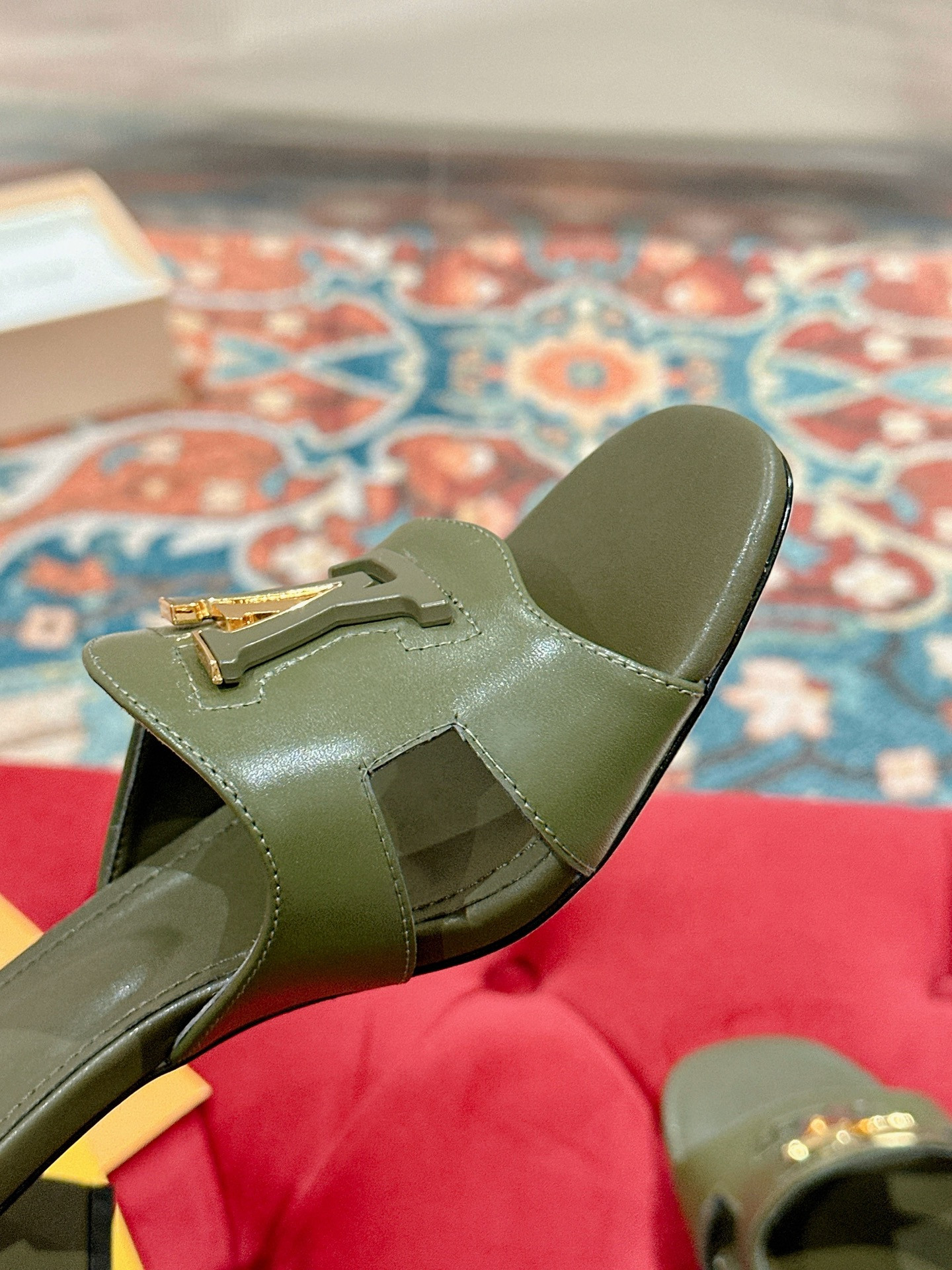 UA LV Heeled Mule