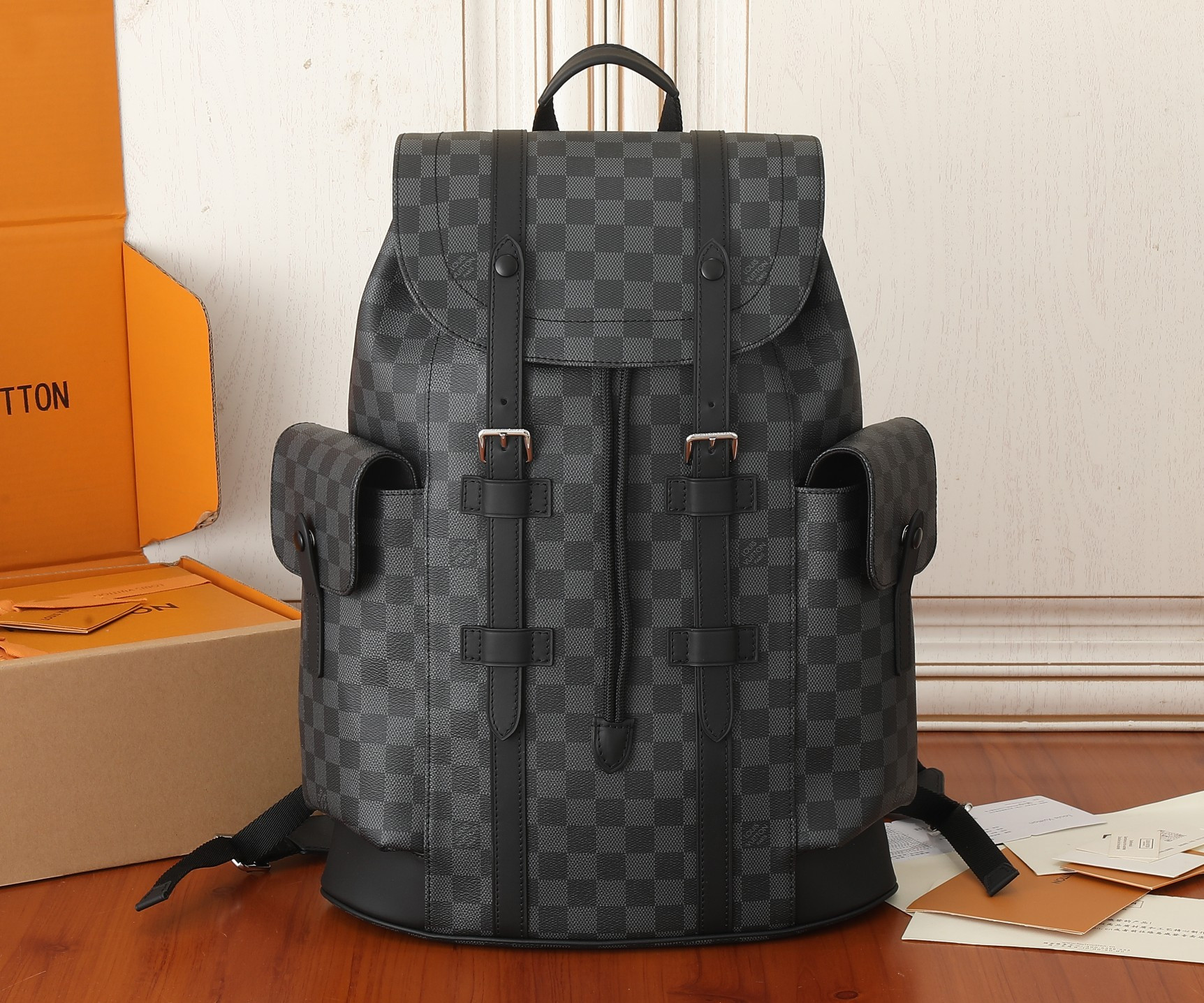 LV Christopher MM N41379 15 x 17.3 x 4.9 inches