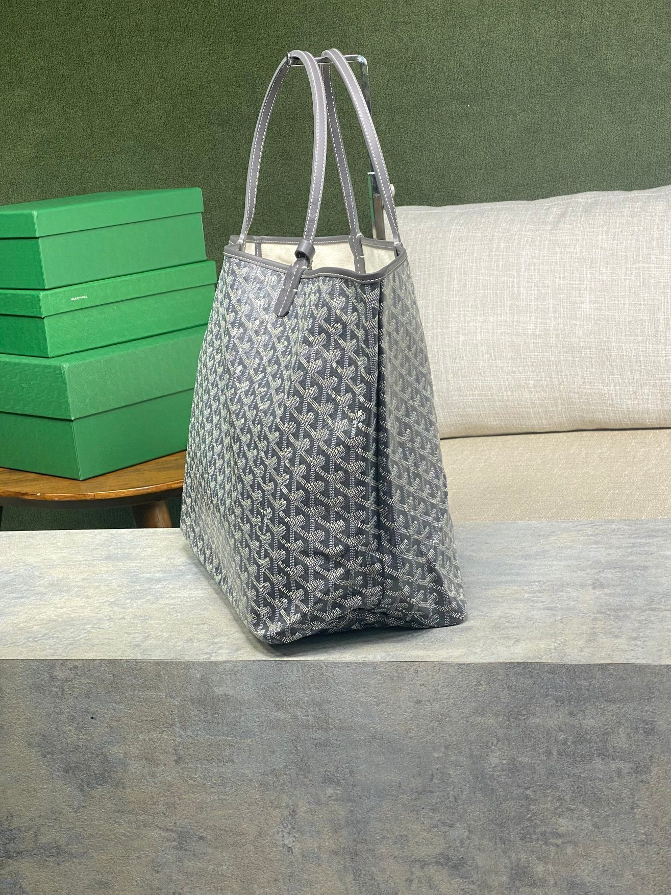 Go*ard saint l0*is gm bag 34 cm x 20 cm x 40 cm