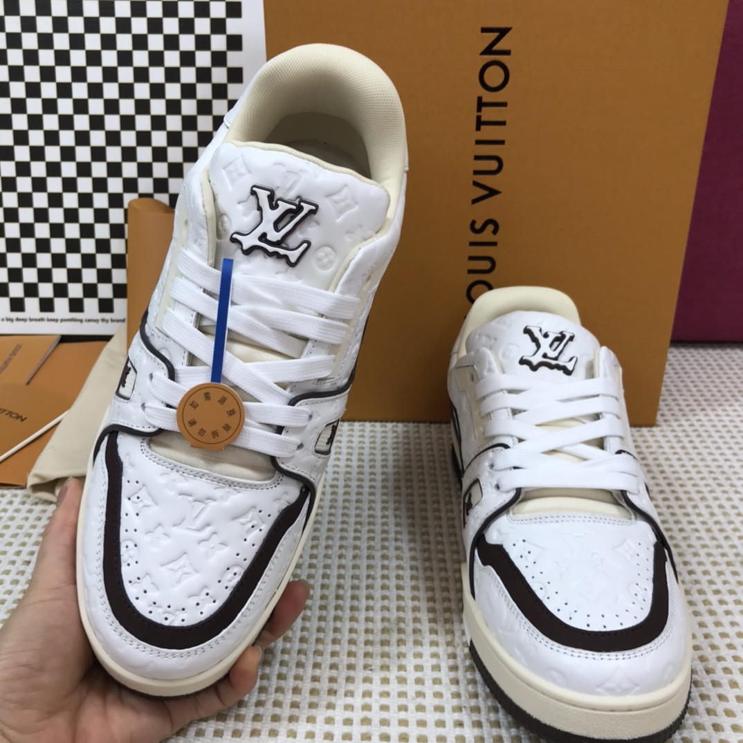UA LV Trainer Sneaker