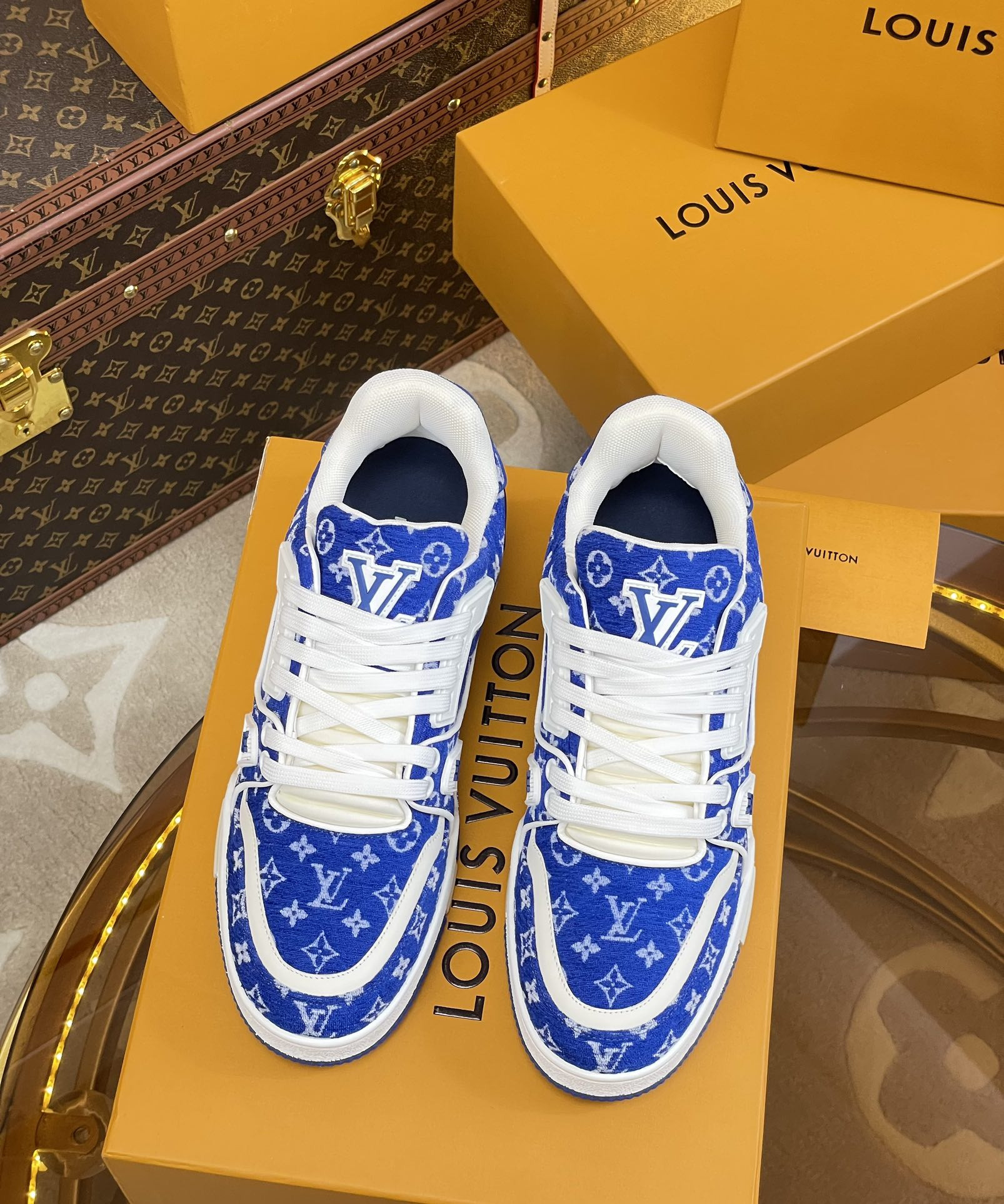 UA LV Trainer Sneaker