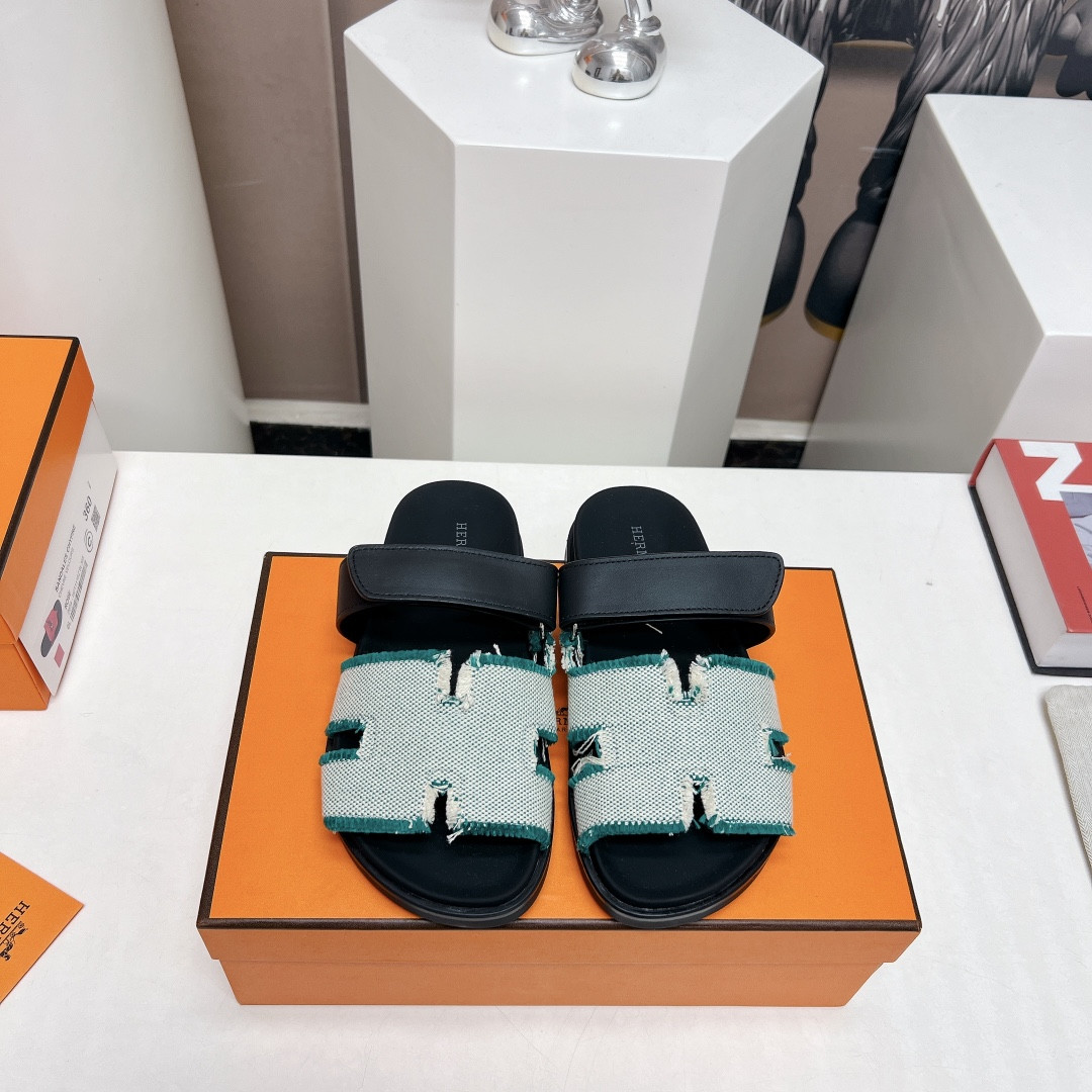 ua H**me5 chypre sandal