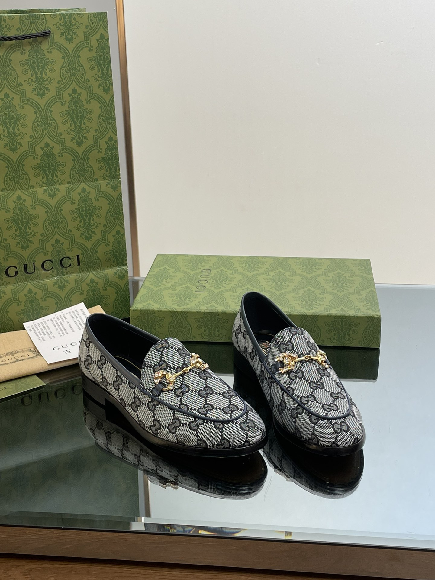 ua G*u*i horsebit loafer