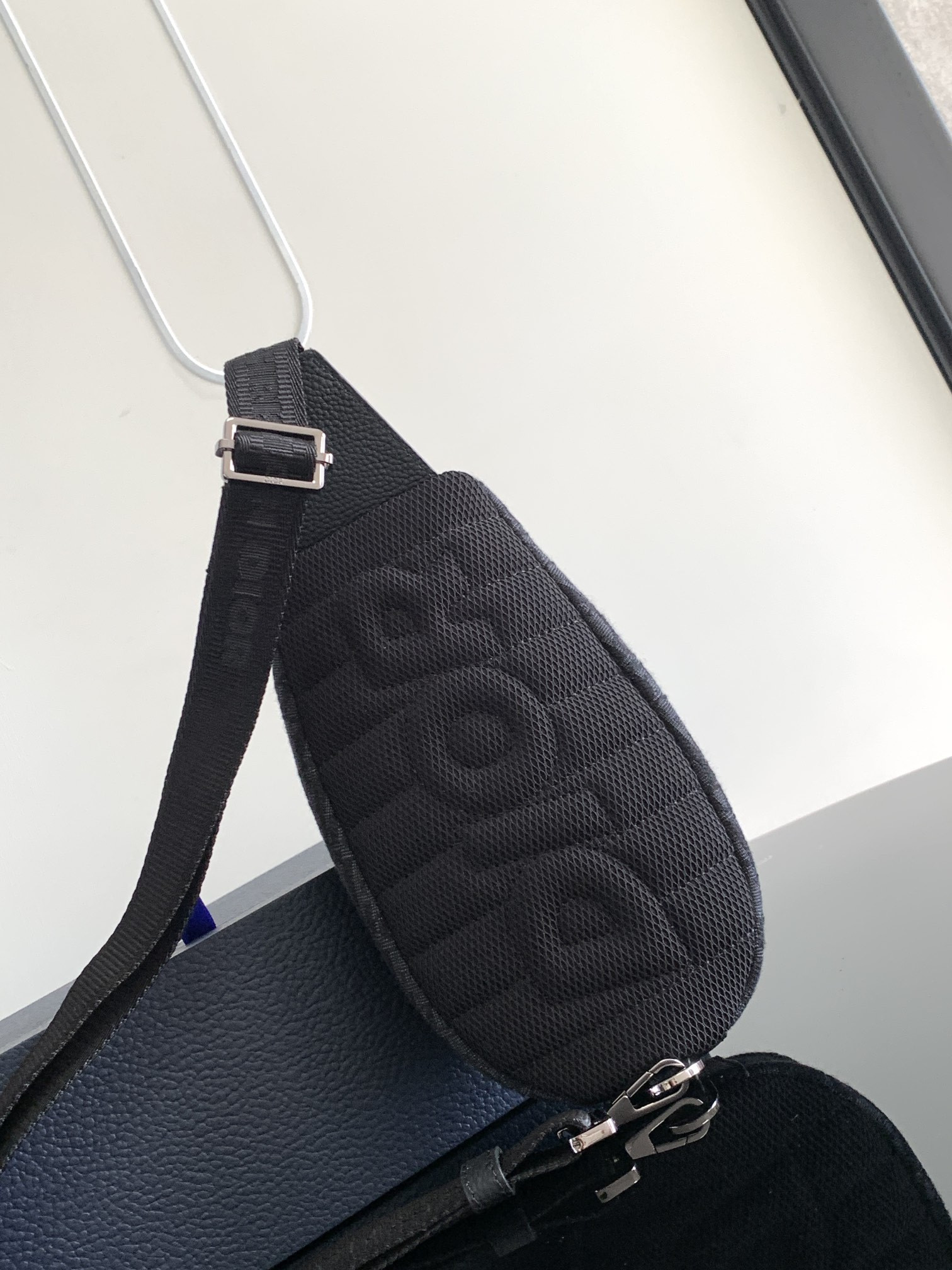 mini D*or scarab bag 28 x 12.2 x 3.8 cm