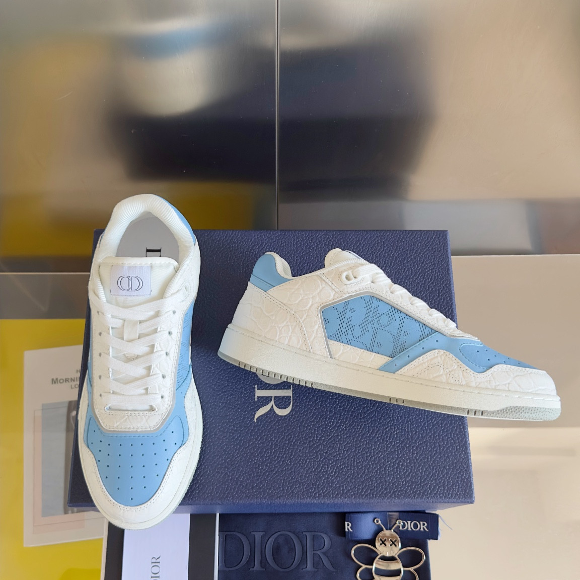 ua D*or b27 sneaker