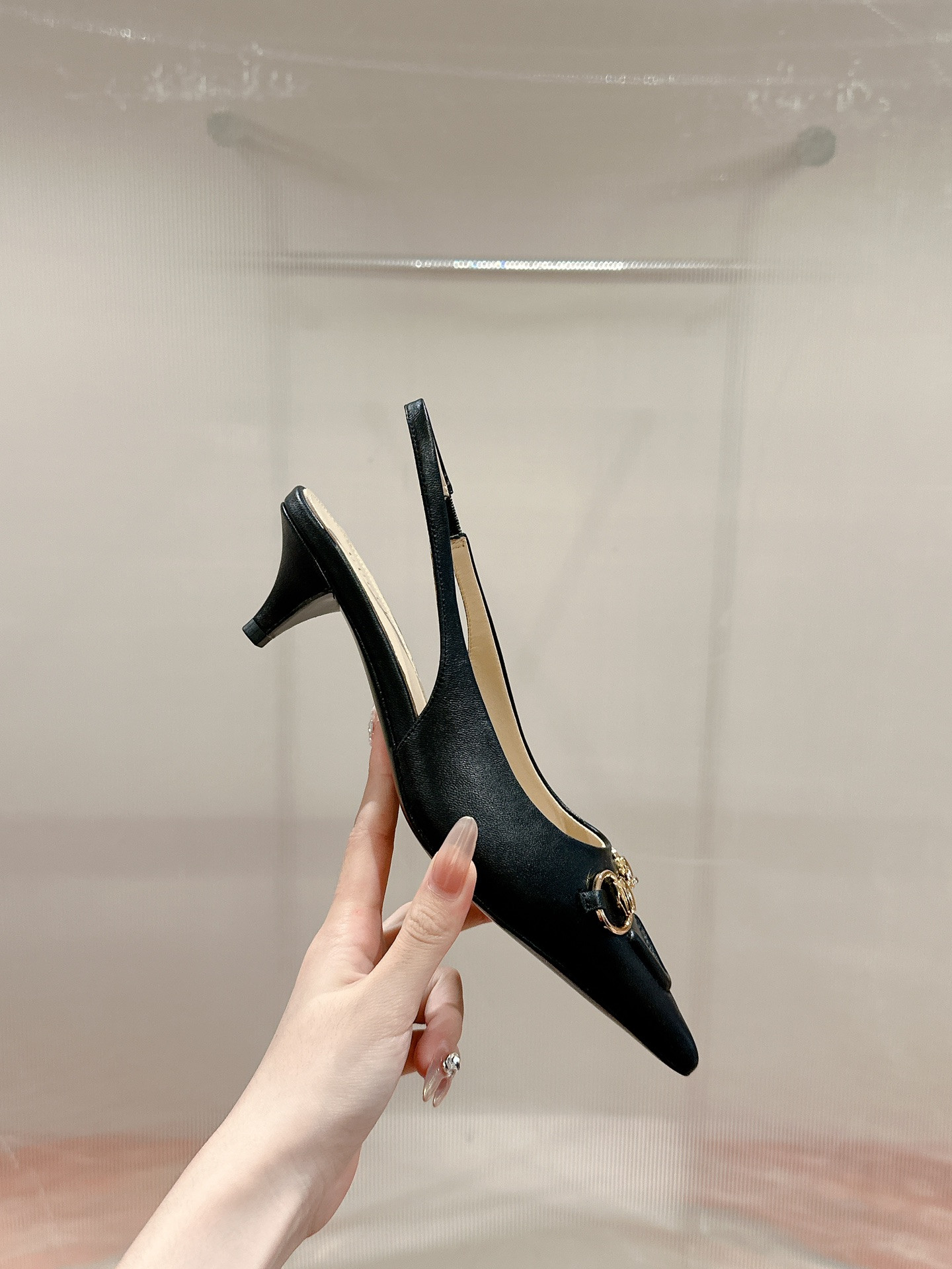 ua G*u*i horsebit slingback pump low heel