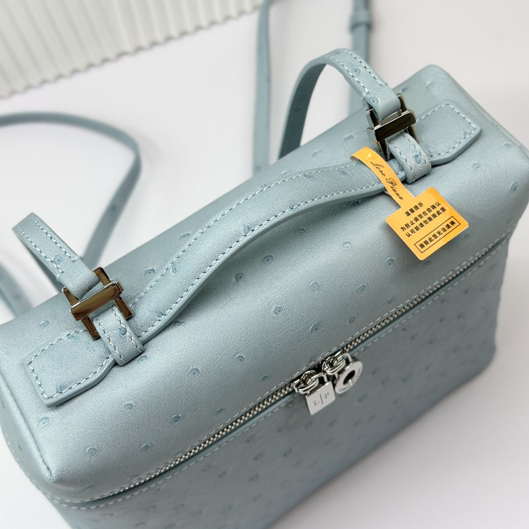 L**o p*ana extra pocket backpack l23.5 ostrich-grained leather 23 x 21 x 8 cm