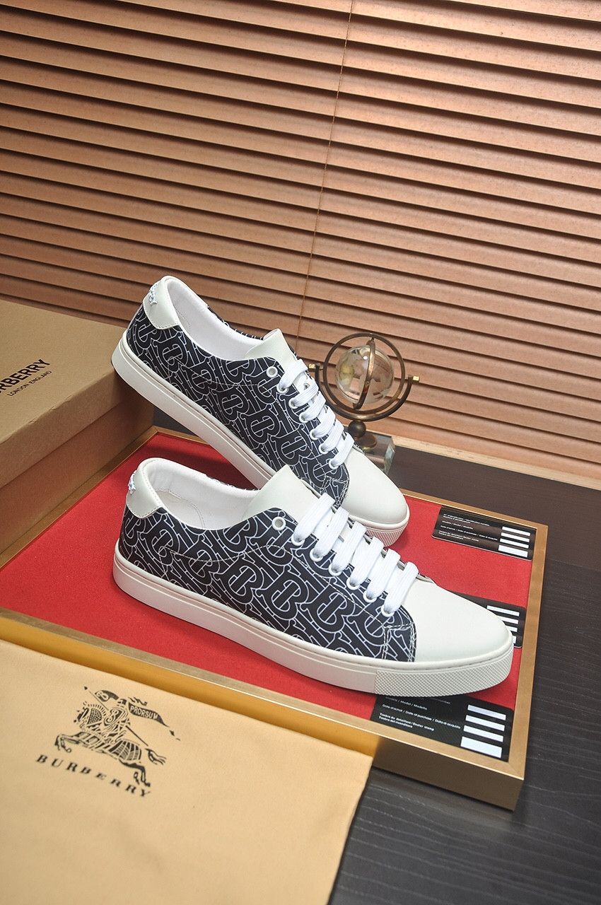 ua B**rry sneakers