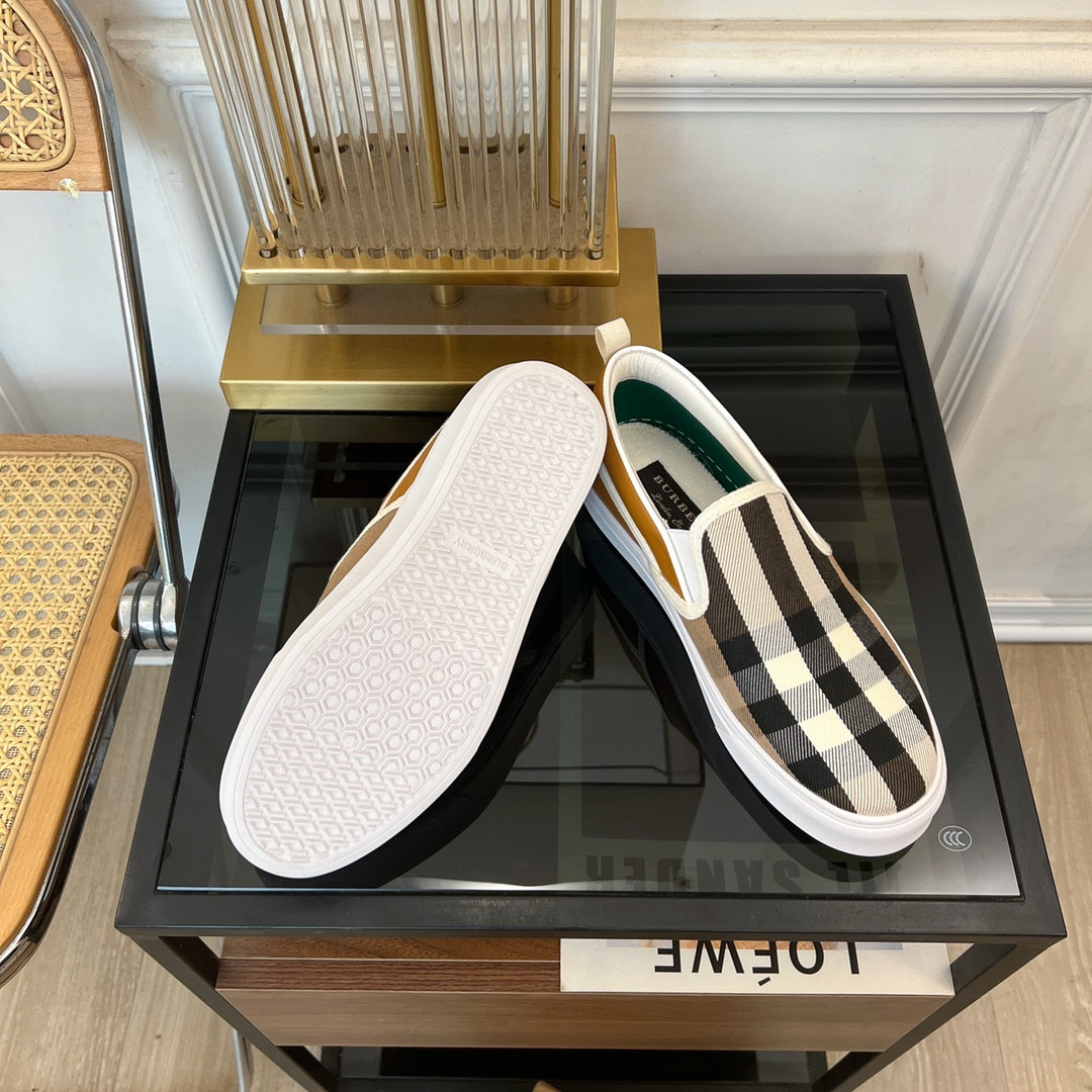 ua B**rry slip on sneakers