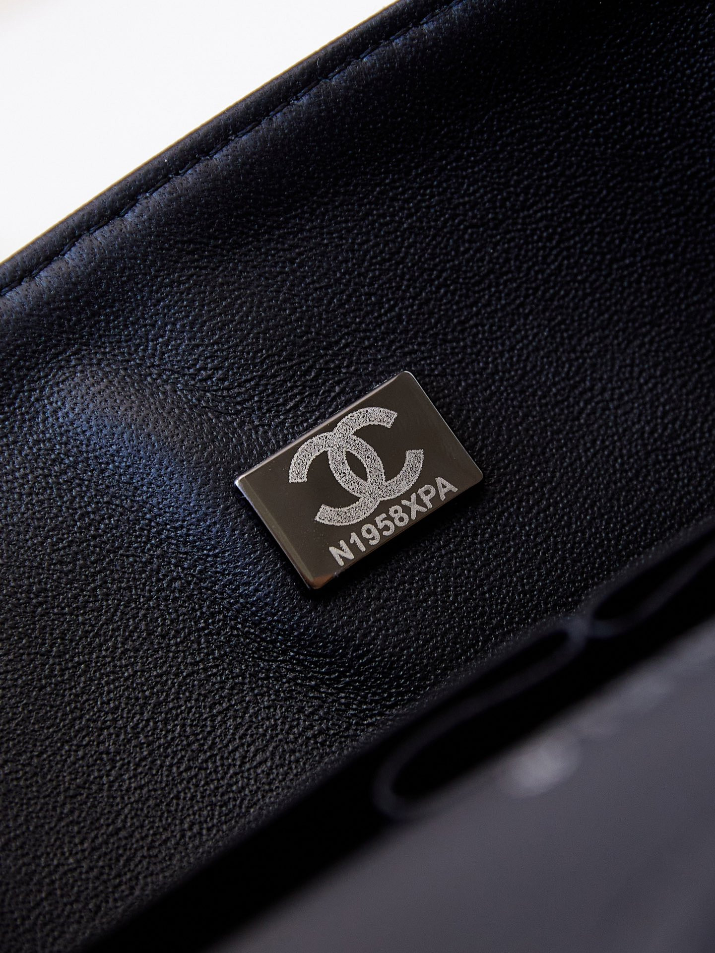 Ch*el classic flap bag 15.5×25.5×6.5cm